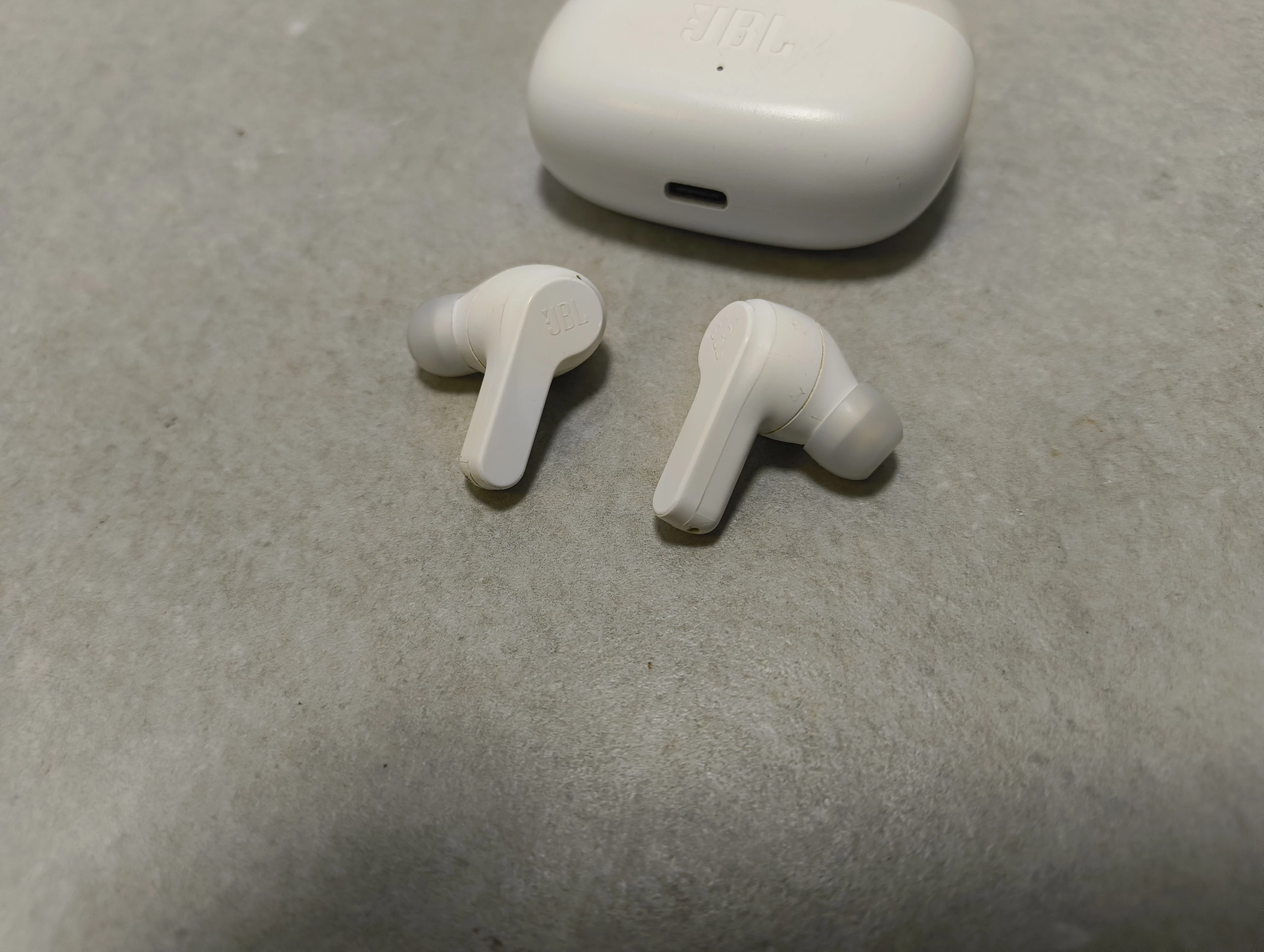 sluchawki-jbl-wave-200-tws-ean-gtin-5905991468011