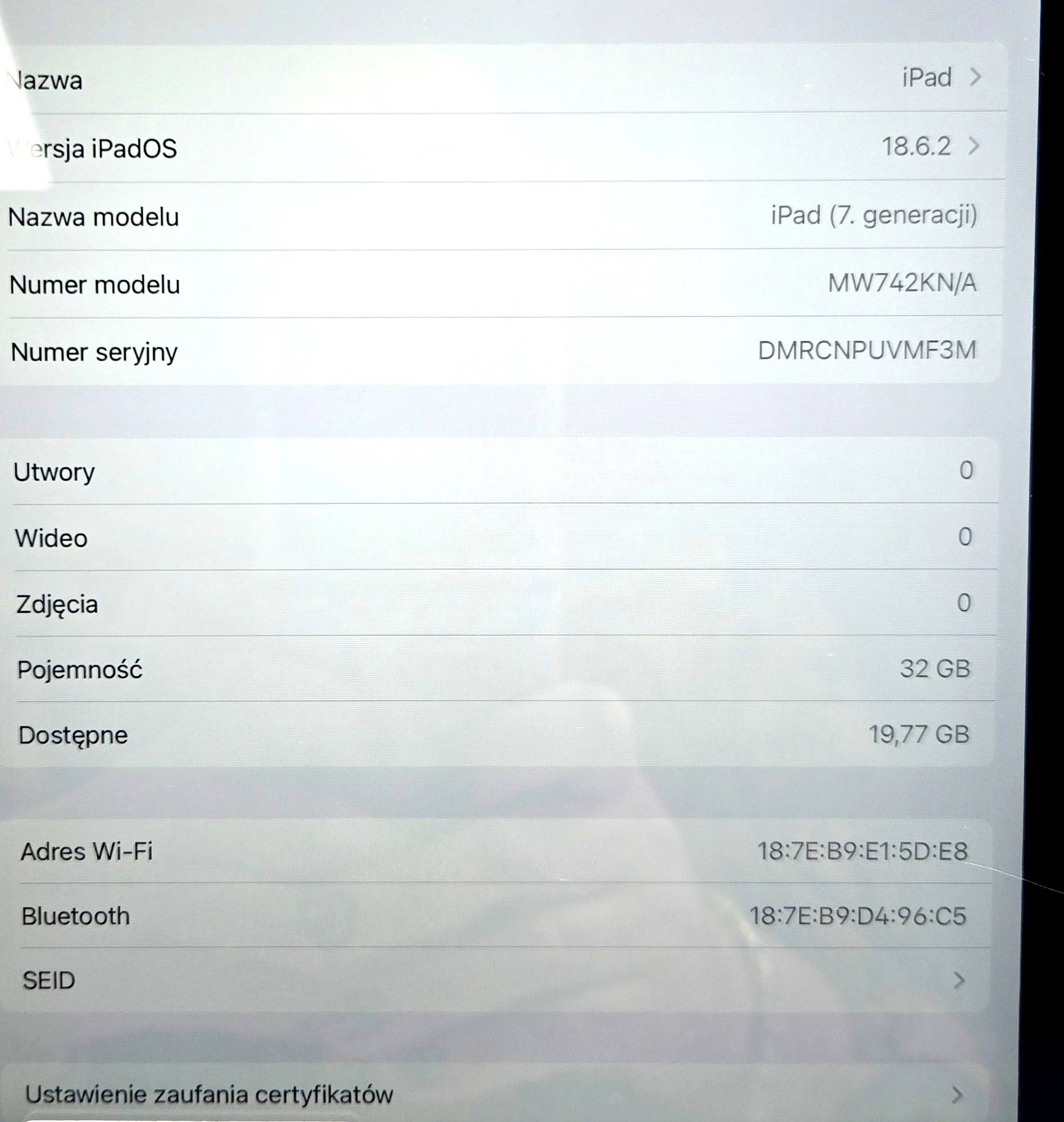 tablet-apple-ipad-7th-gen-102-3-gb-32-gb-ean-gtin-698769490080