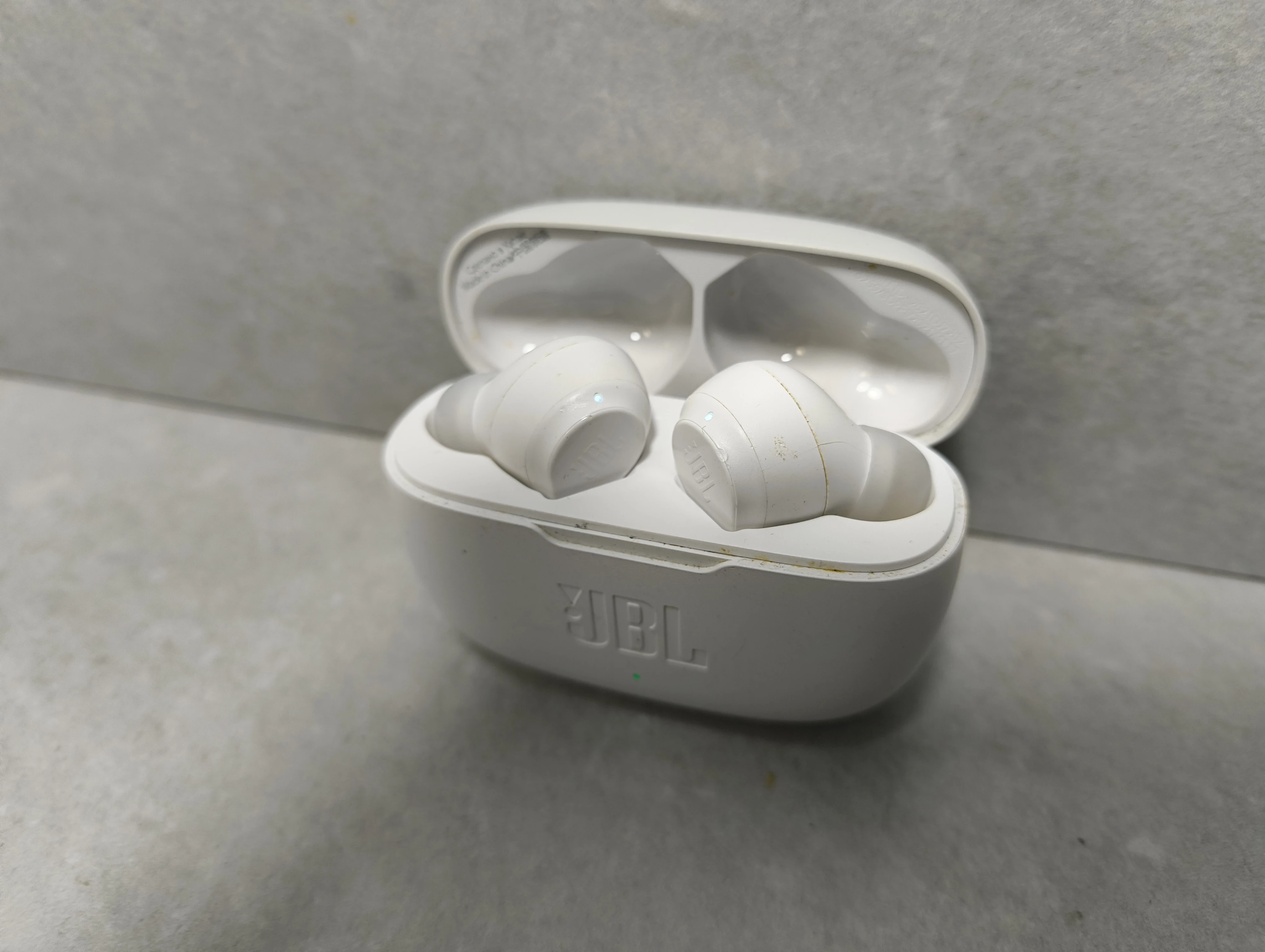 sluchawki-jbl-wave-200-tws-kolor-dominujacy-129357-2