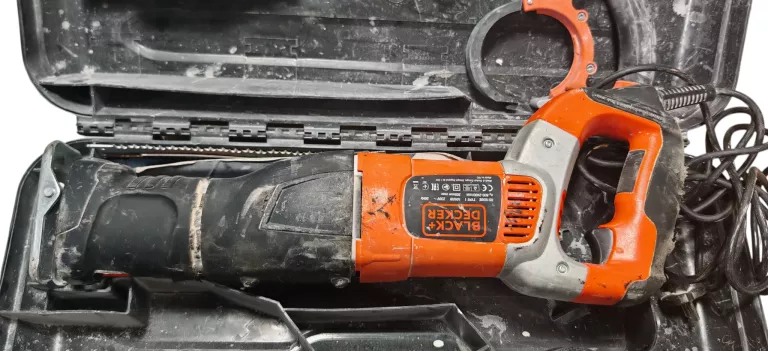 blackdecker-pila-szablowa-1050w-rs1050ek-stan-11323-2