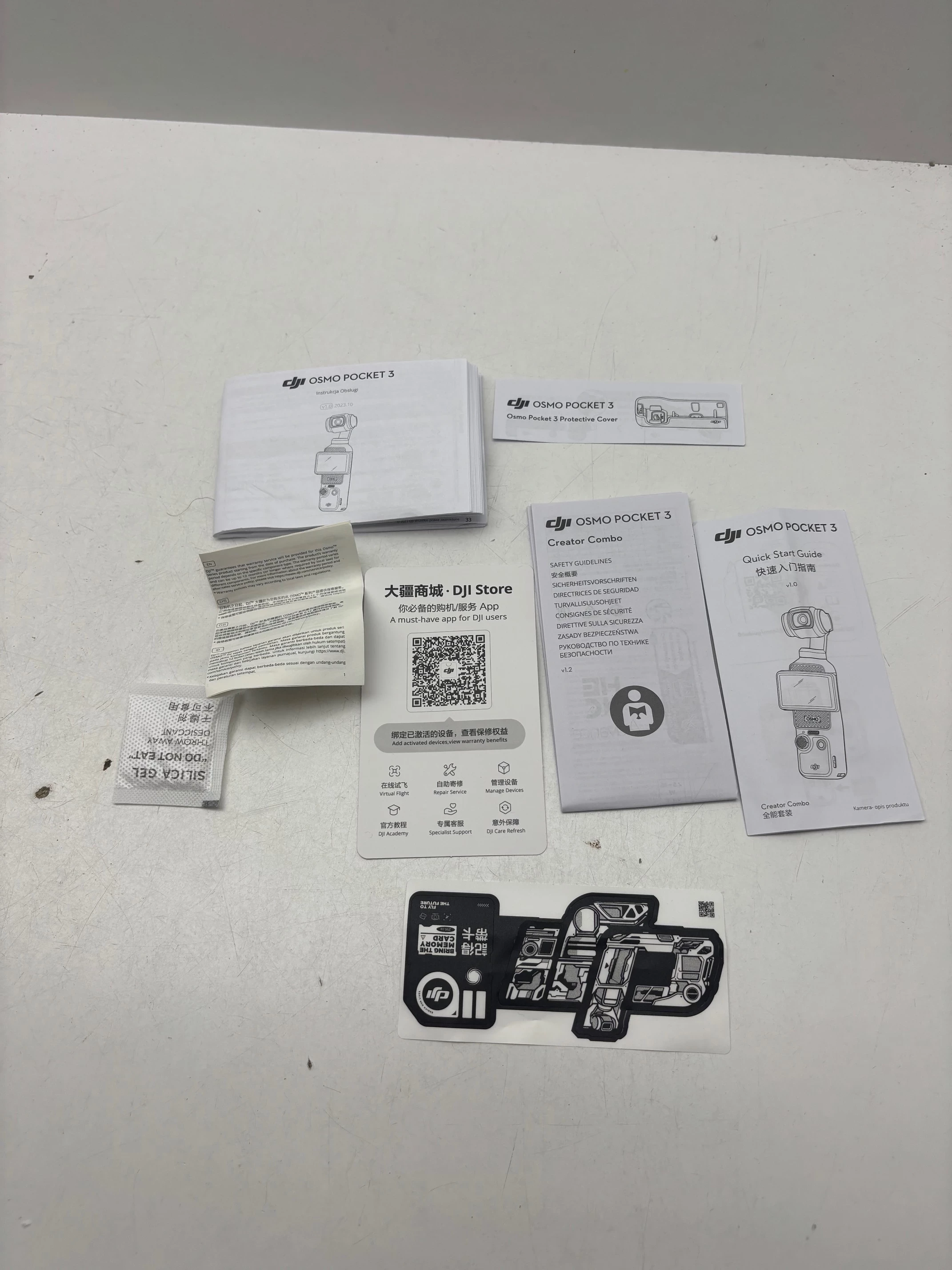 kamera-dji-osmo-pocket-3-creator-combo-pud-ean-gtin-6941565969903