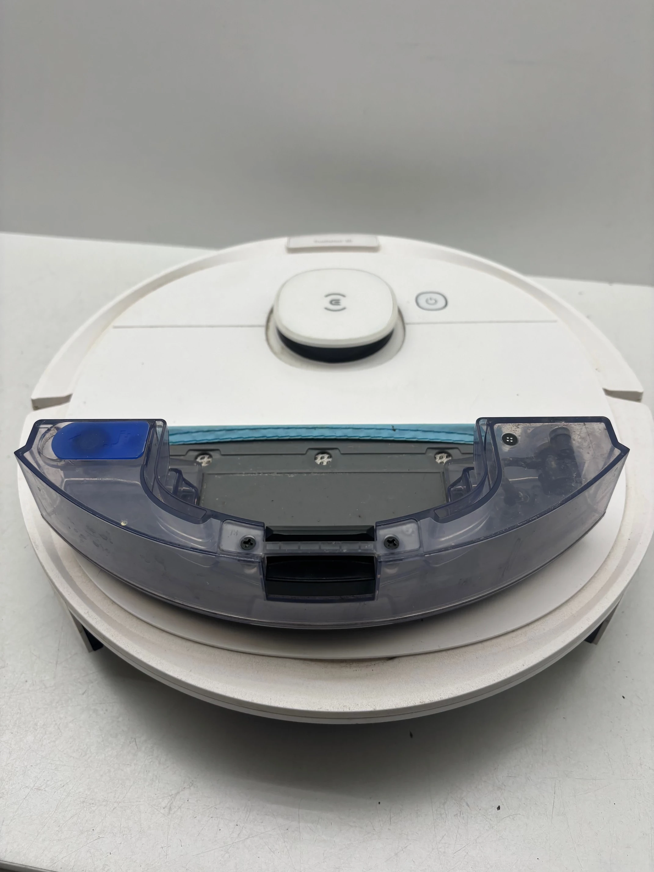 ecovacs-deebot-n8-robot-odkurzajacy-ze-stacja-czyszczaca-mapowanie-3d-czujniki-205846-1