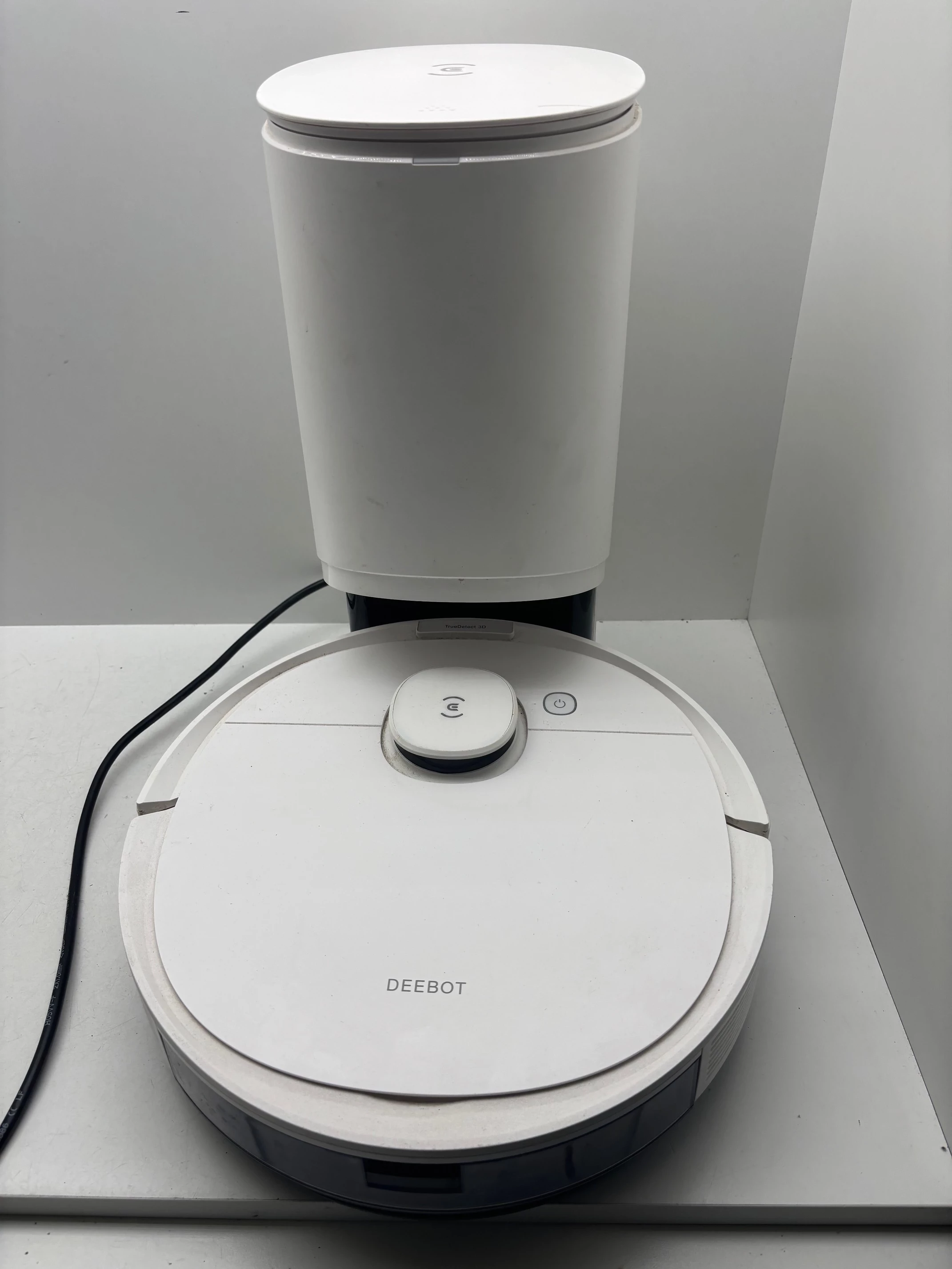 ecovacs-deebot-n8-robot-odkurzajacy-ze-stacja-czyszczaca-mapowanie-3d-pilsudskiego-86-wroclaw