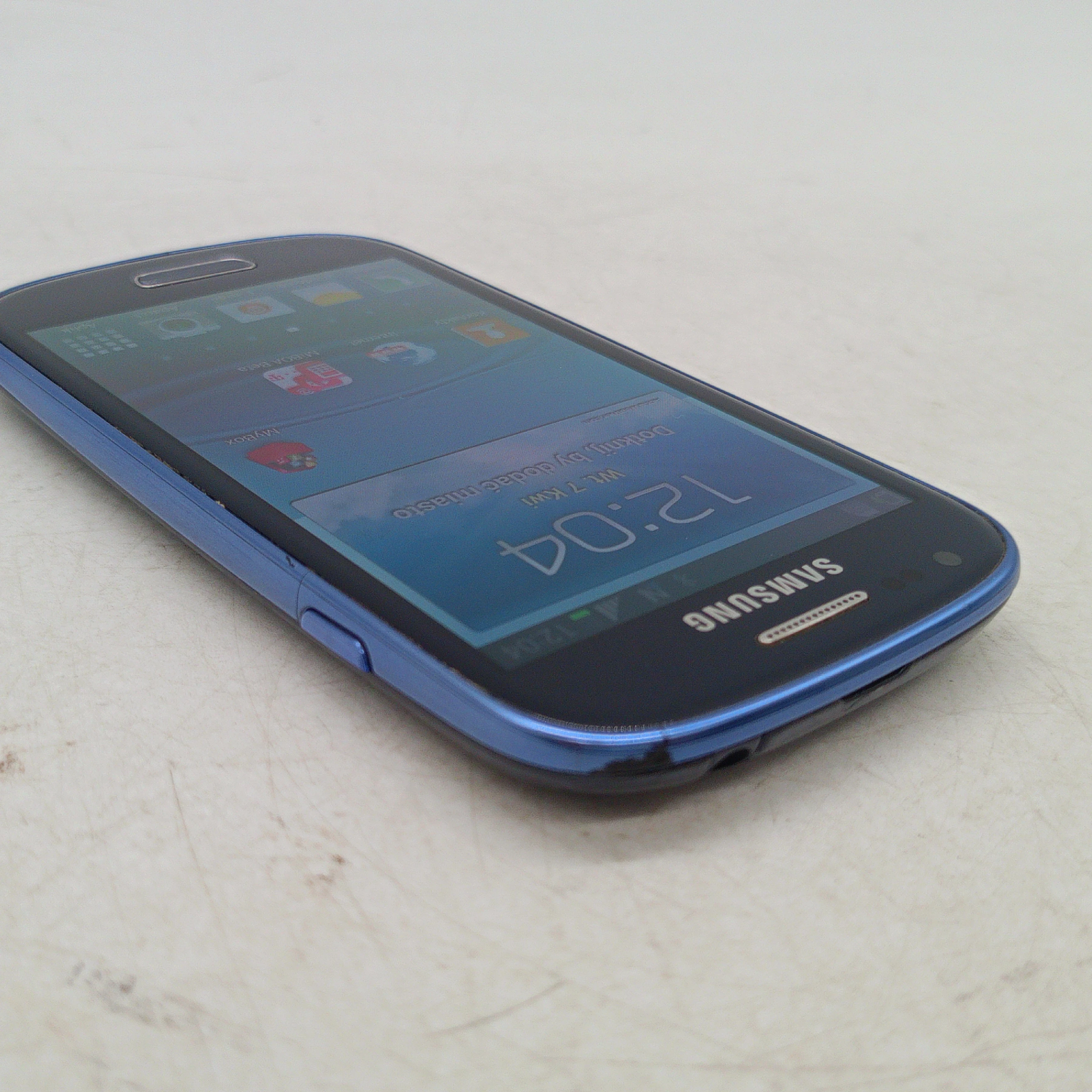 telefon-samsung-galaxy-s3-mini-gt-i8190n-8gb-ean-gtin-8806086393782