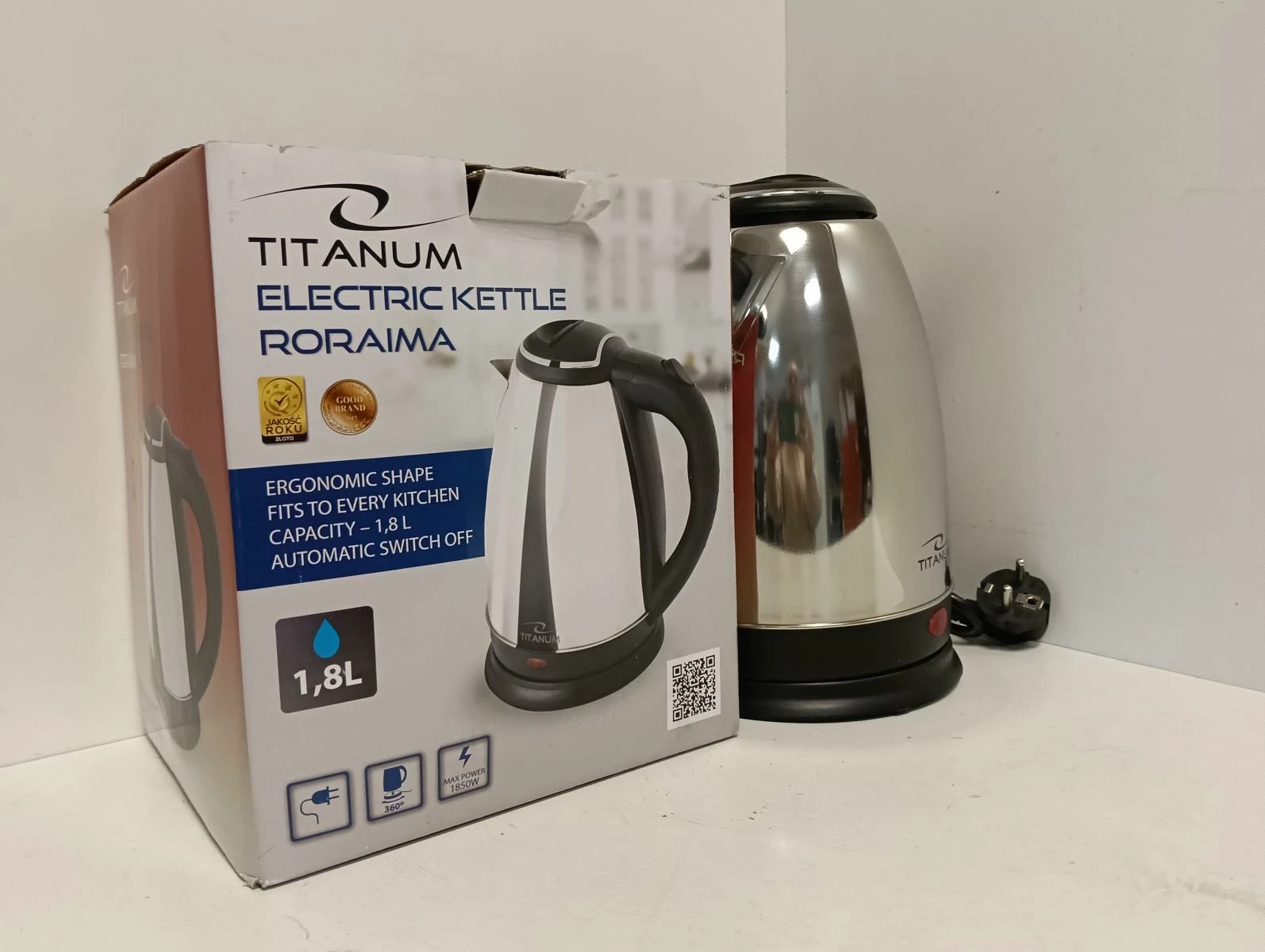 czajnik-elektryczny-titaanum-18l-pudelko-pilsudskiego-13a-sj-ostroleka