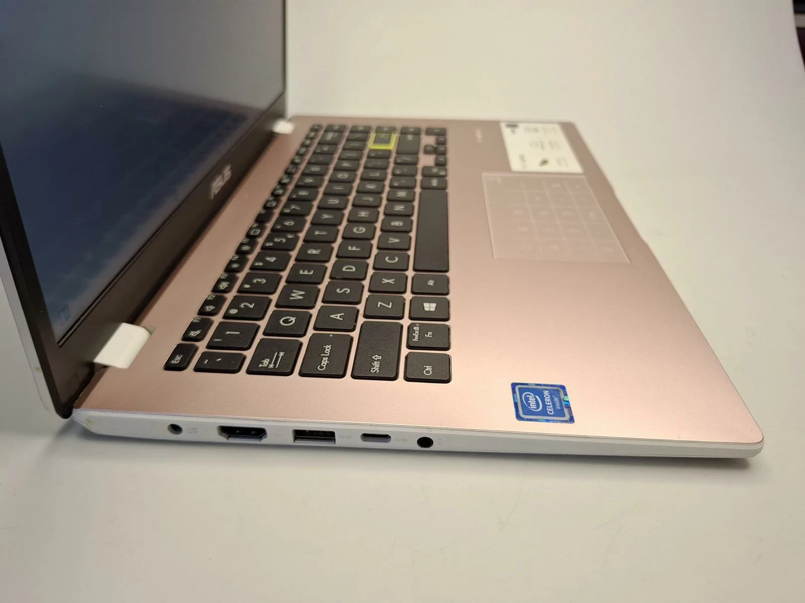 laptop-asus-vivobook-e410mab-4128gb-win-11-intel-celeron-przekatna-ekranu-1400