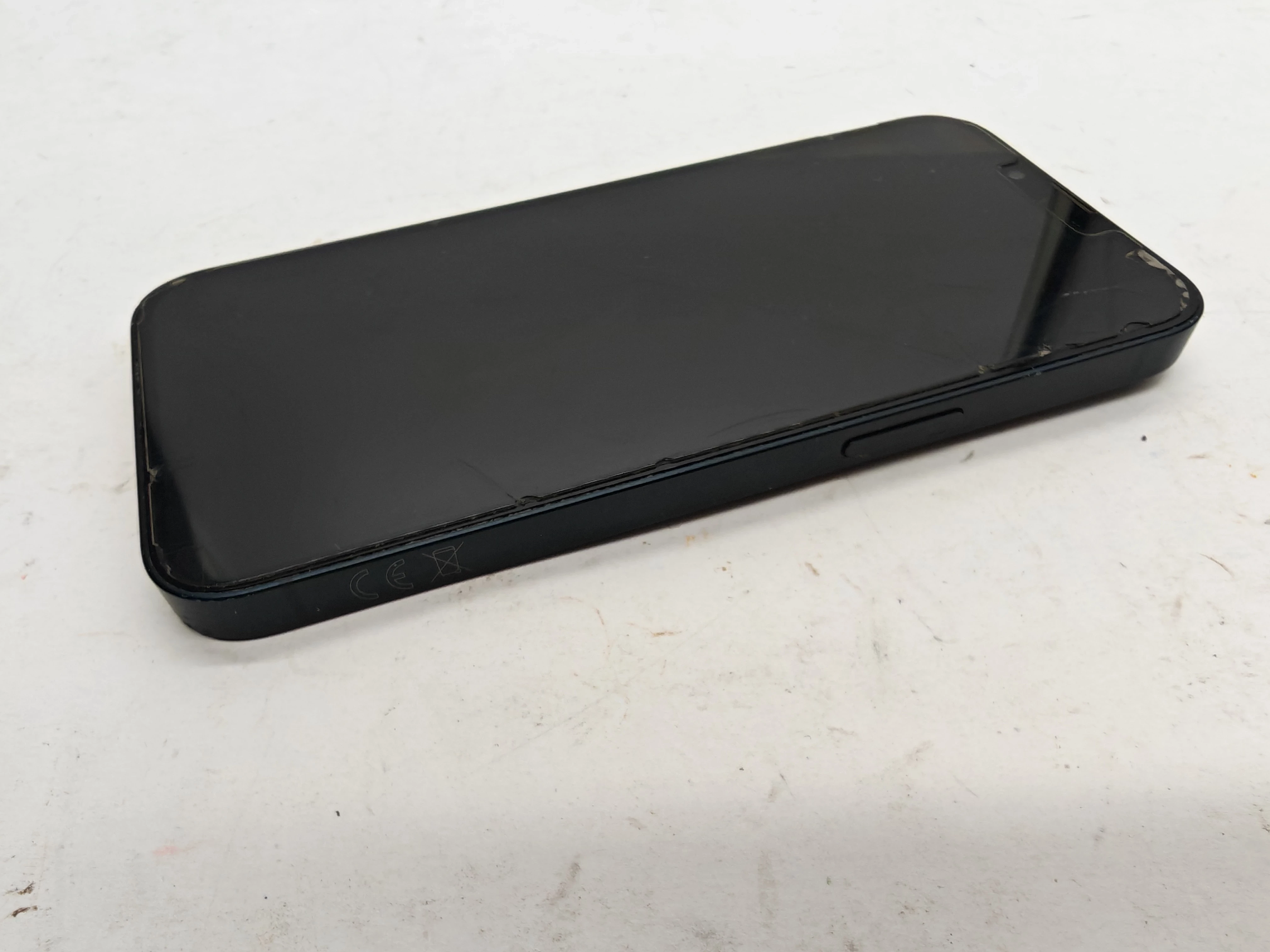 iphone-13-4128gb-3240mah-61-12mp-89-kondycja-baterii-stan-11323-2