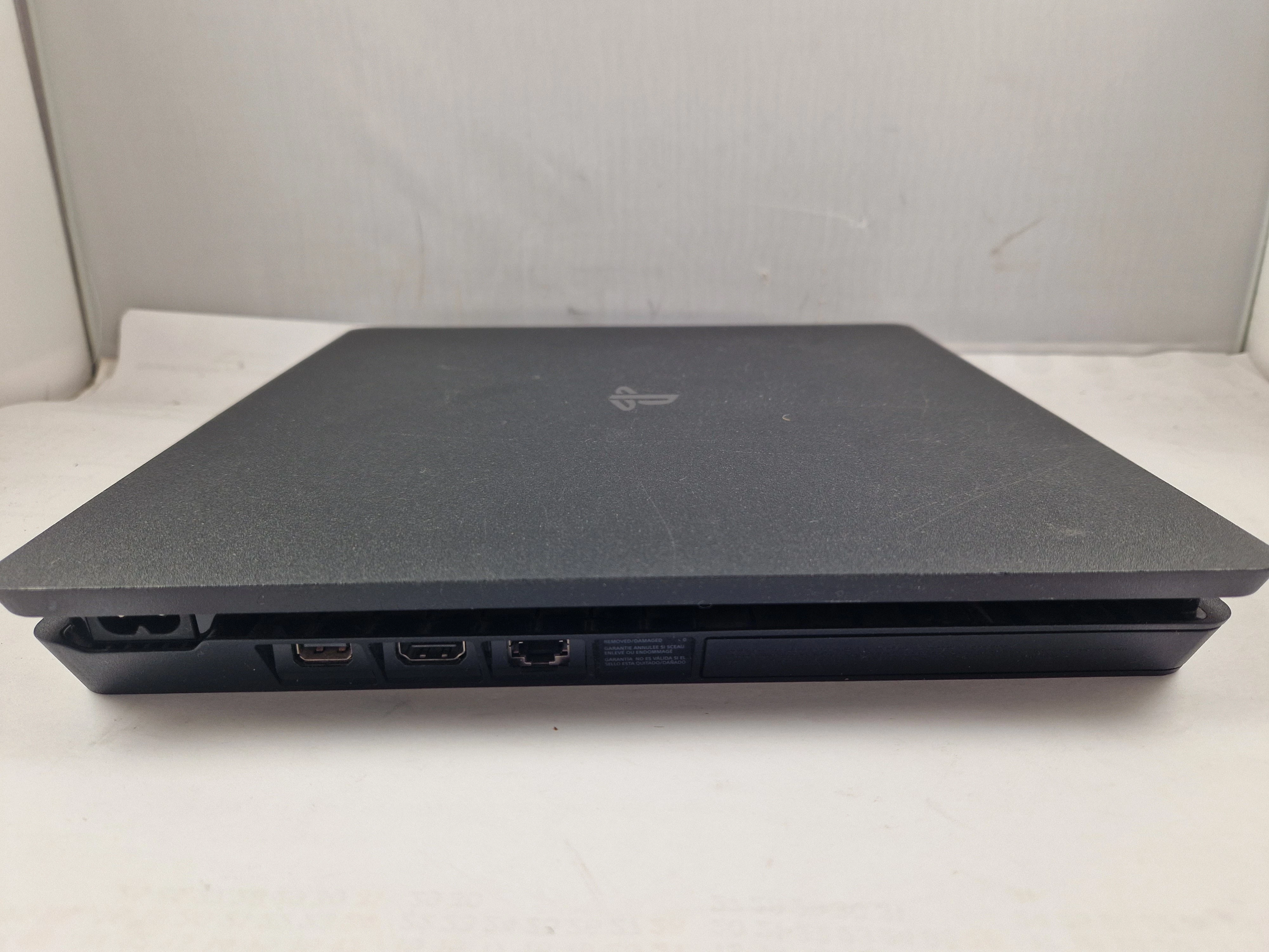 konsola-sony-ps4-500-gb-pad-gry-kod-producenta-cuh-2216a