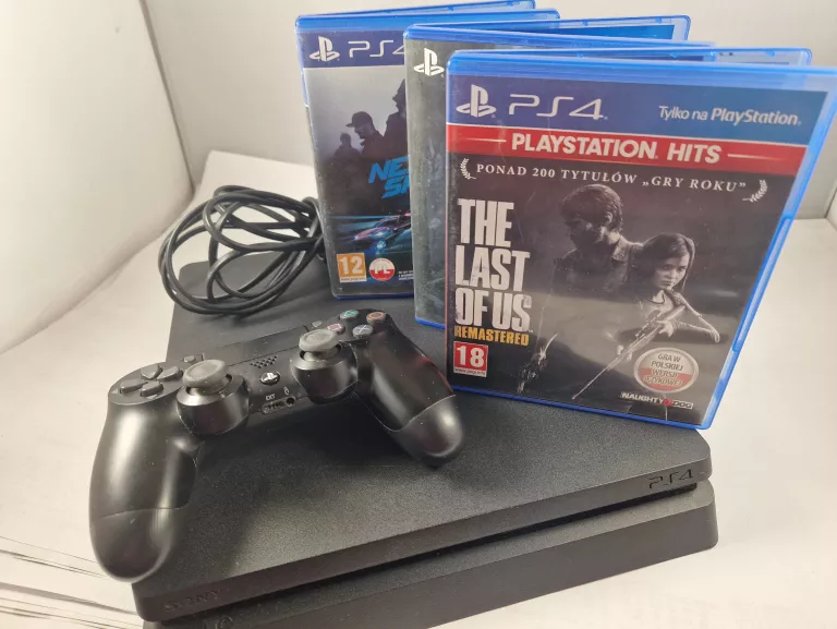 konsola-sony-ps4-500-gb-pad-gry-wielka-rzeznicka-1-srem-centrum