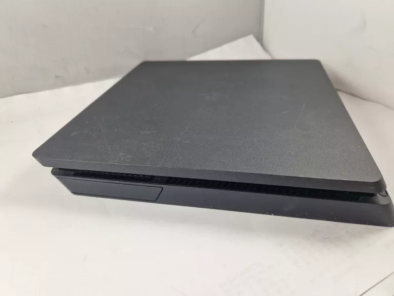 konsola-sony-ps4-500-gb-pad-gry-dysk-wbudowana-pamiec-5179-51