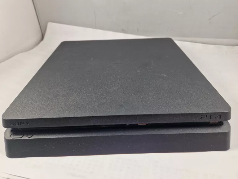 konsola-sony-ps4-500-gb-pad-gry-ean-gtin-711719466413