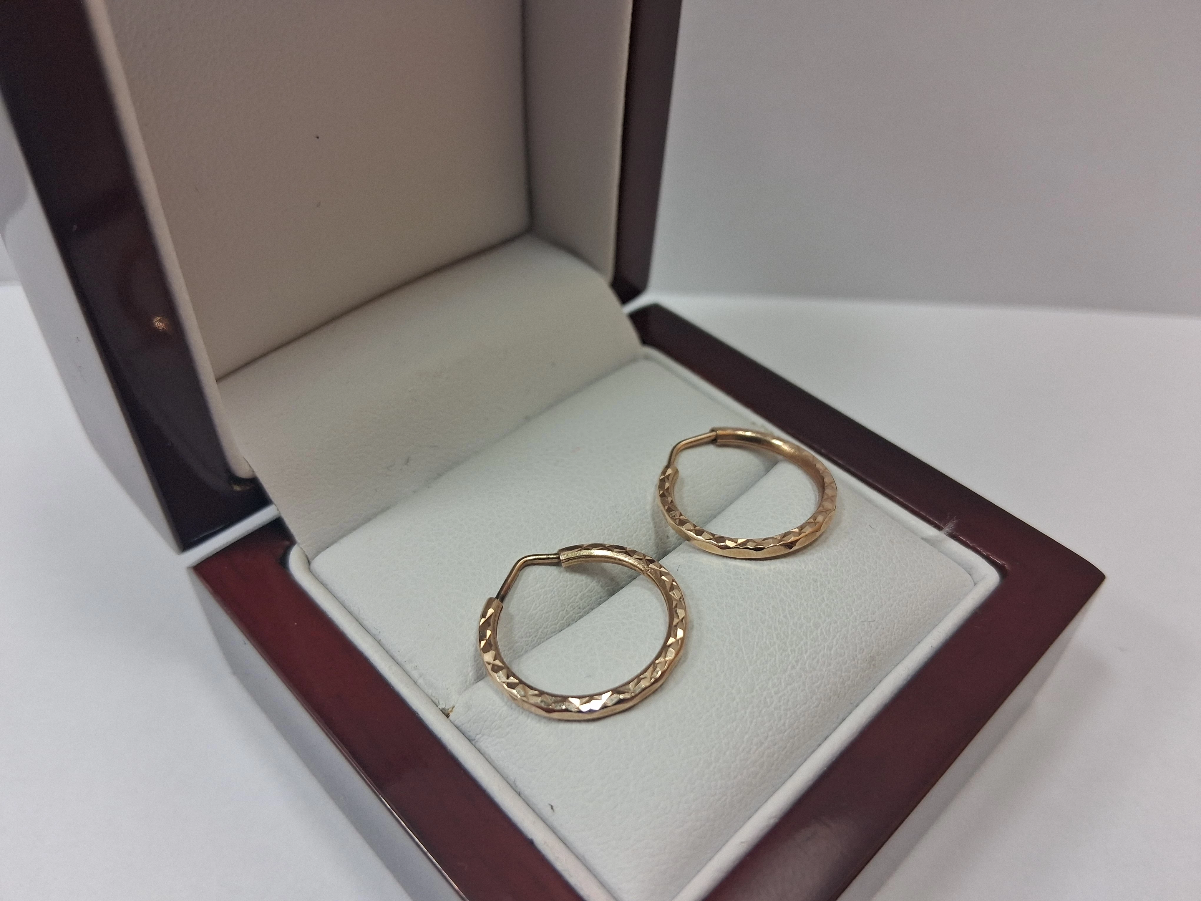 zlote-kolczyki-585-w127-targowa-41-warszawa