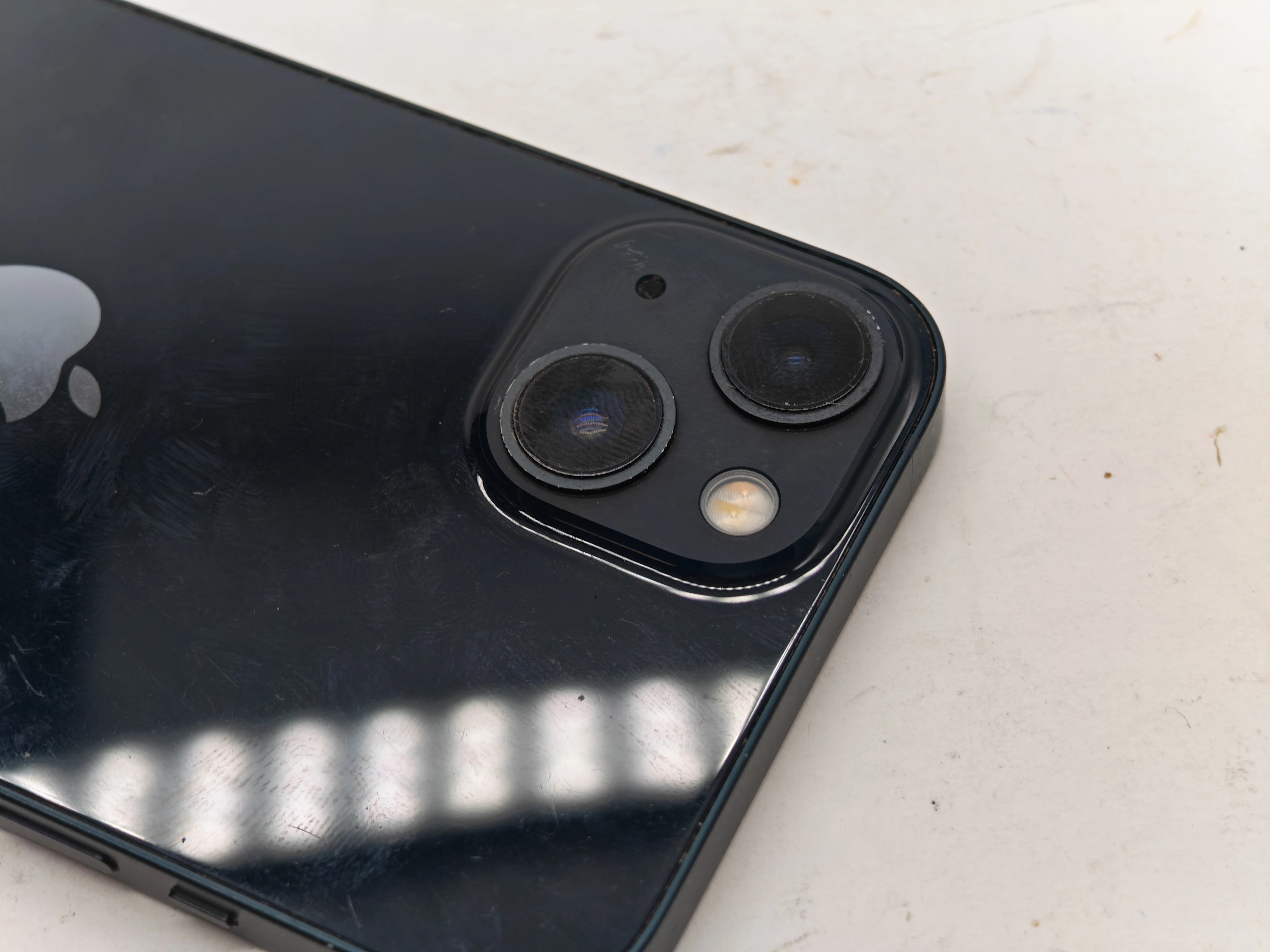 iphone-13-4128gb-3240mah-61-12mp-89-kondycja-baterii-przekatna-ekranu-610