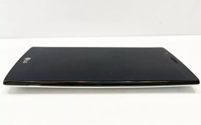 telefon-lg-g4-stan-11323-2