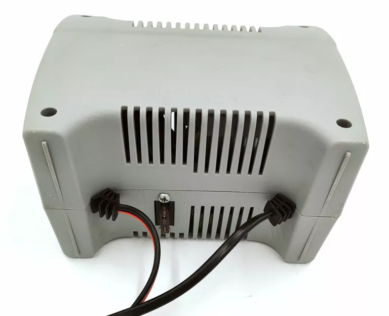 prostownik-do-ladowania-akumulatorow-wj-bc06a-model-sbc-6a