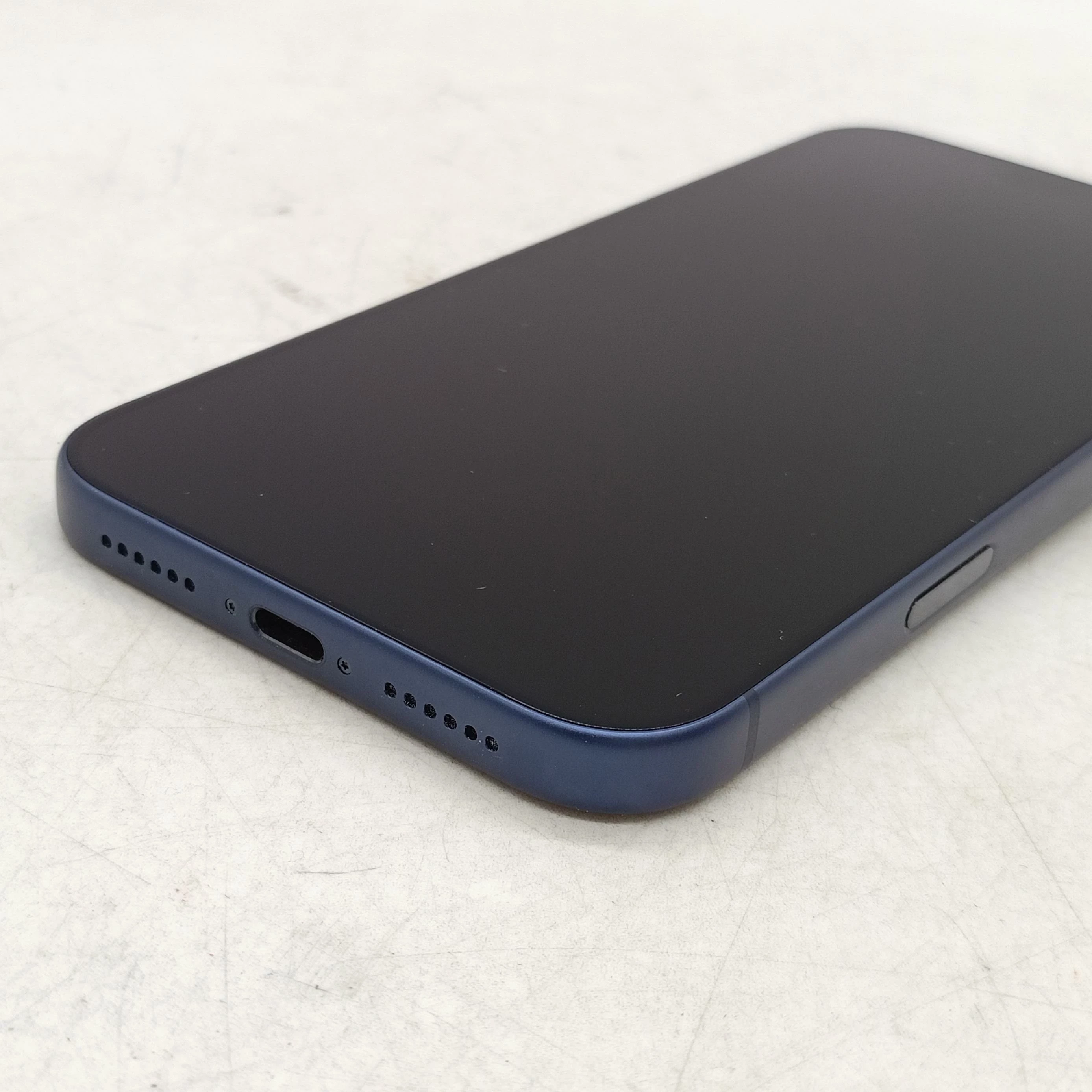 telefon-apple-iphone-17-pro-max-256-gb-100-kondycji-baterii-stan-11323-2