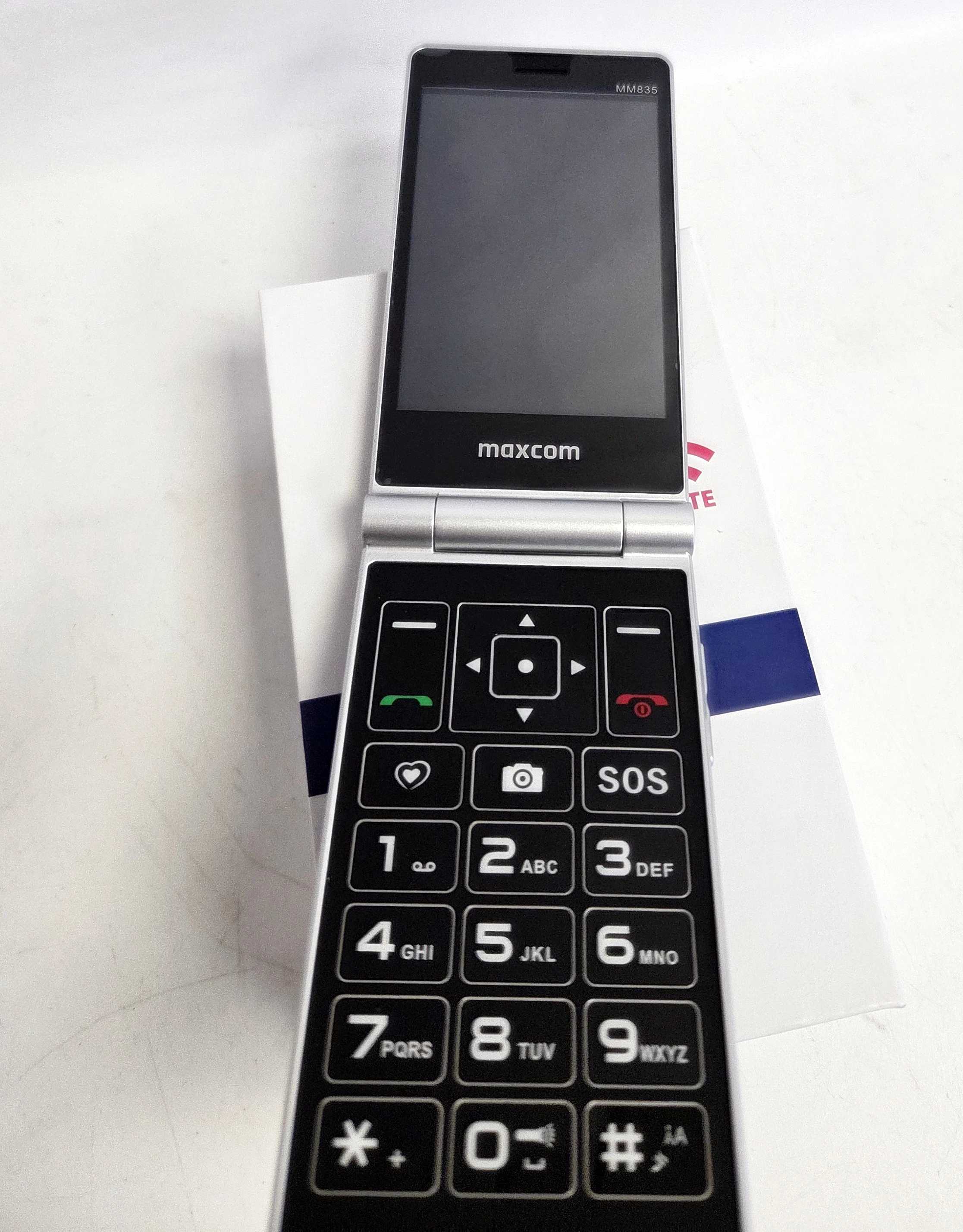 telefon-maxcom-mm835-komplet-ean-gtin-5908235978352