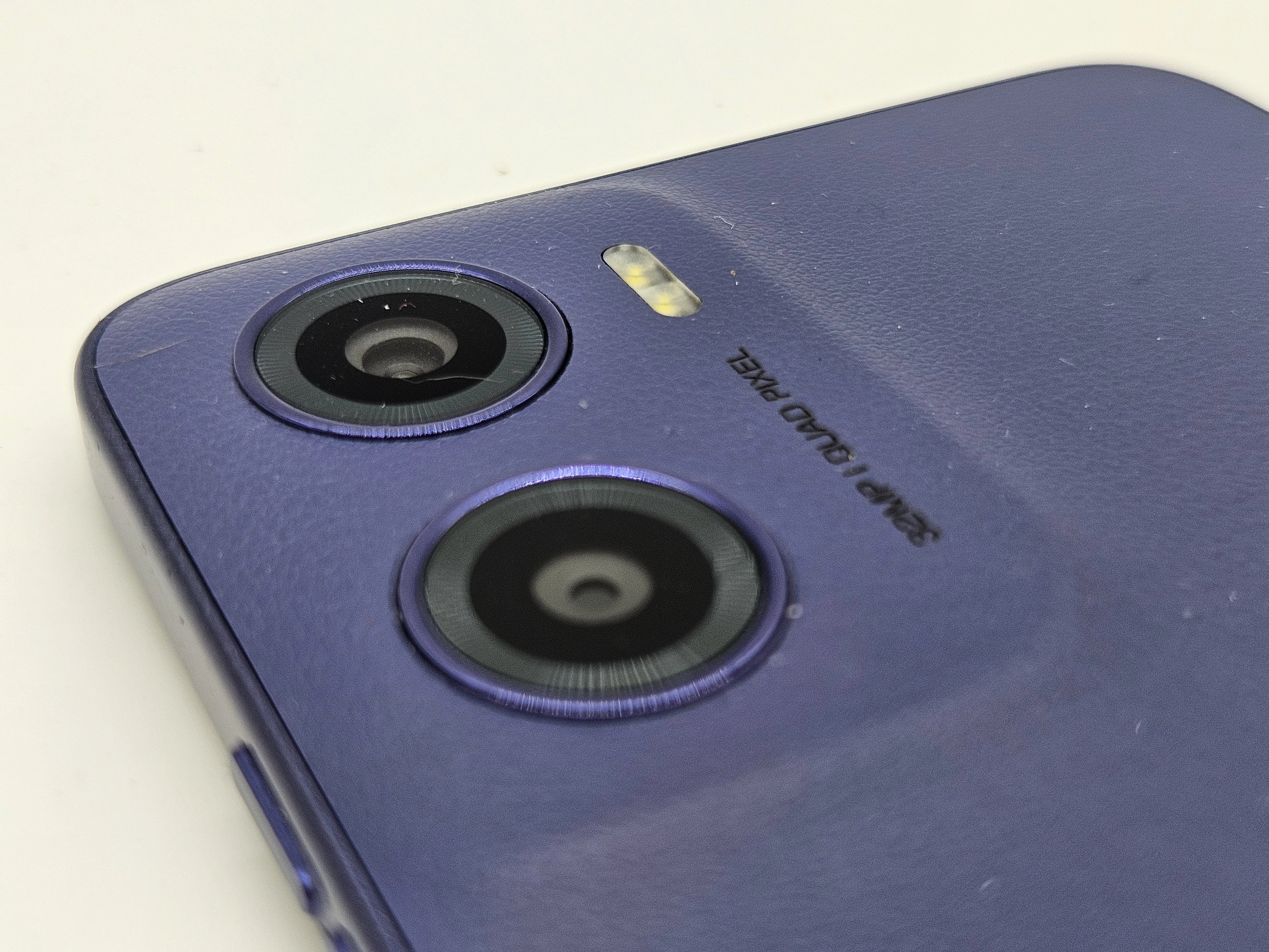 telefon-motorola-e15-przekatna-ekranu-667