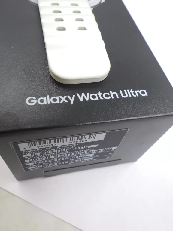 smartwatch-samsung-galaxy-watch-ultra-komplet-stan-11323-2