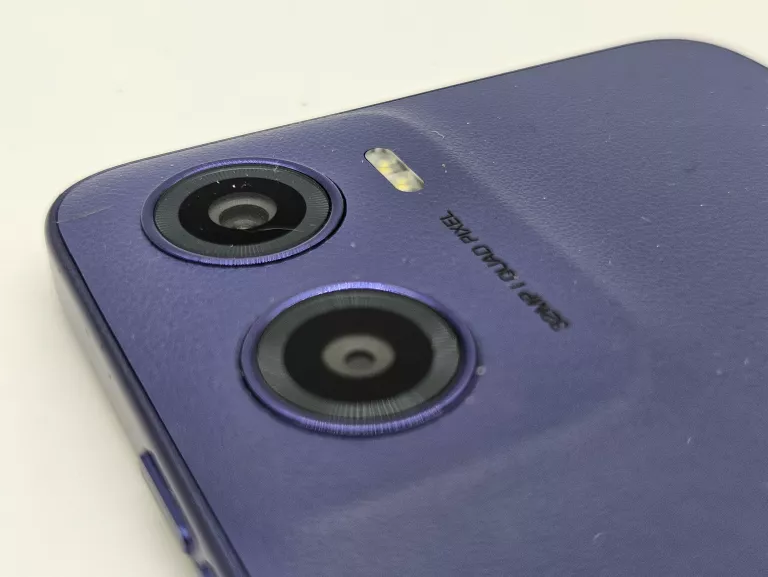 telefon-motorola-e15-przekatna-ekranu-667