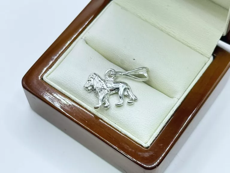 lsniacy-damski-wisiorek-ze-srebra-925-lew-znak-zodiaku-niepodleglosci-18-wschowa-kamp