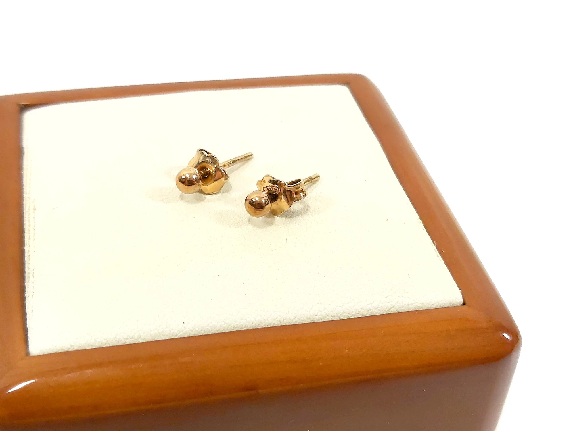 drobne-zlote-kolczyki-proby-333-stan-11323-253806