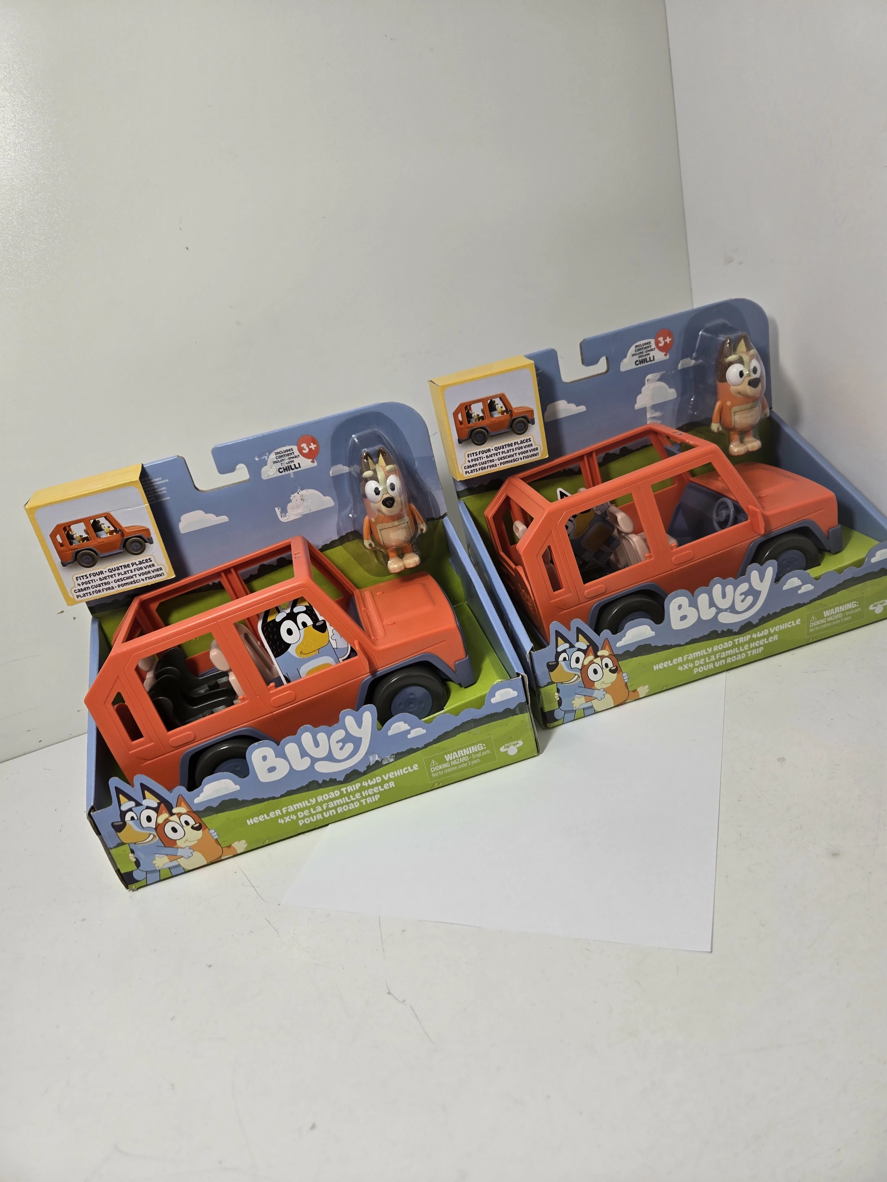 pojazd-moose-toys-bluey-heeler-family-road-trip-4wd-vehicle-ean-gtin-630996176610