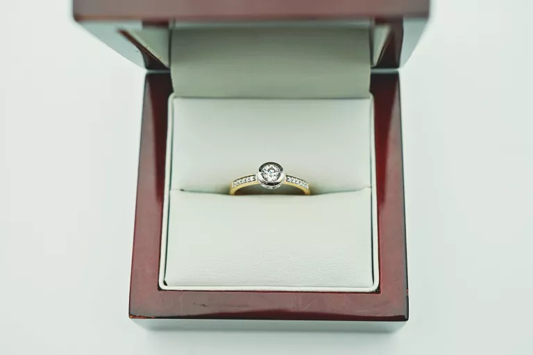 piekny-zloty-pierscionek-585-221g-r10-cyrkonia-rodzaj-2205-2