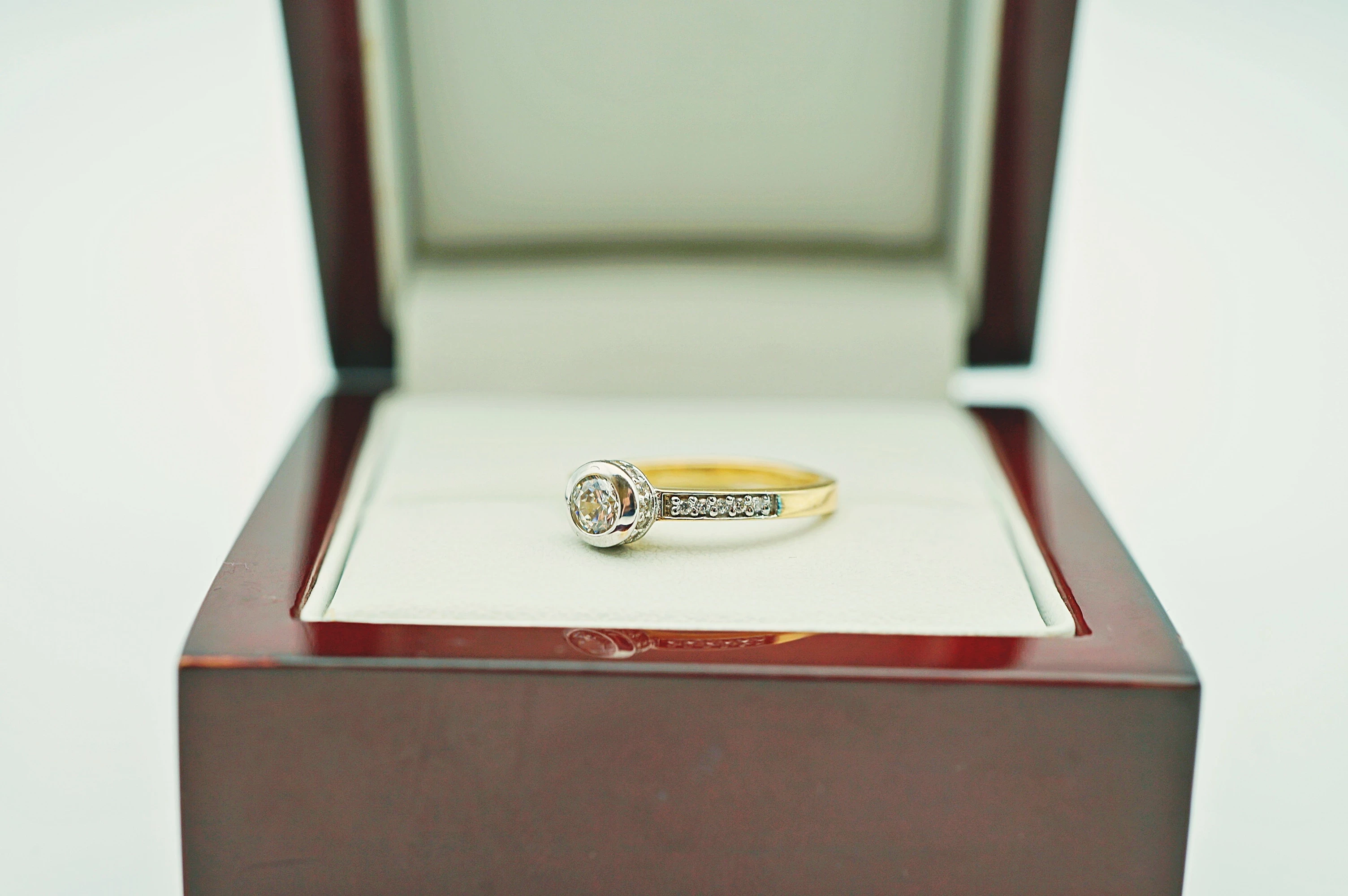 piekny-zloty-pierscionek-585-221g-r10-cyrkonia-marka-248811-958954