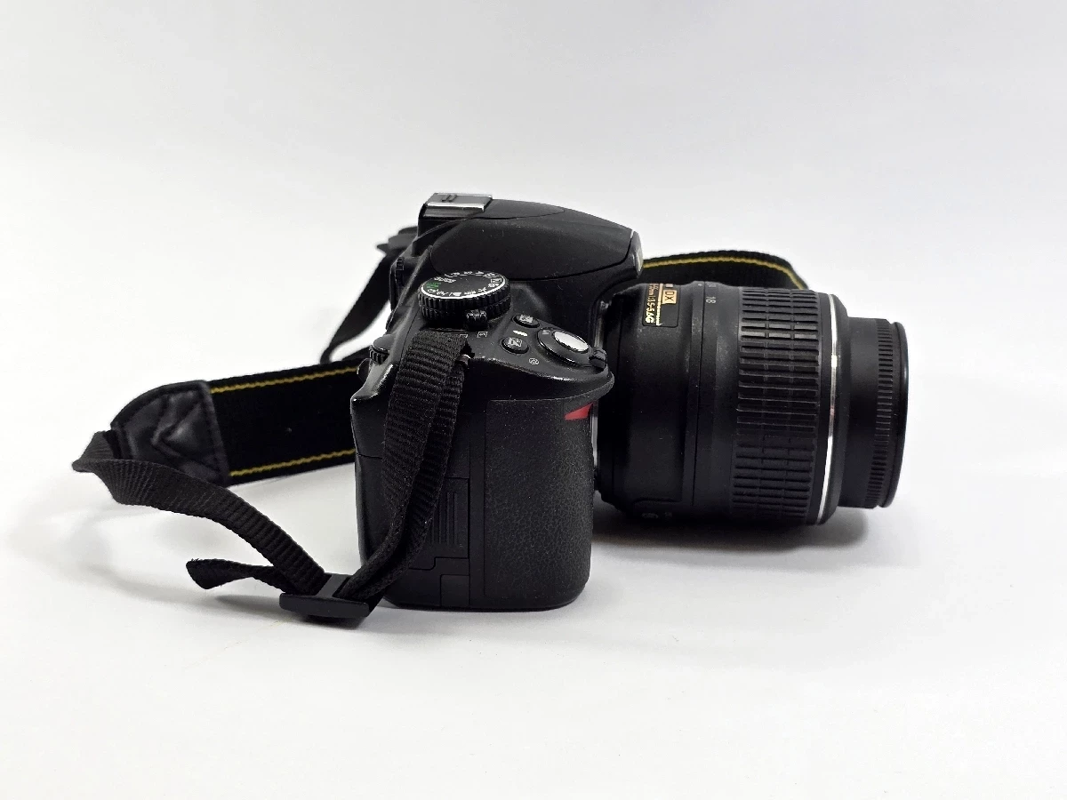 lustrzanka-nikon-d3100-korpus-obiektyw-18-55-mm-ean-gtin-074814548157