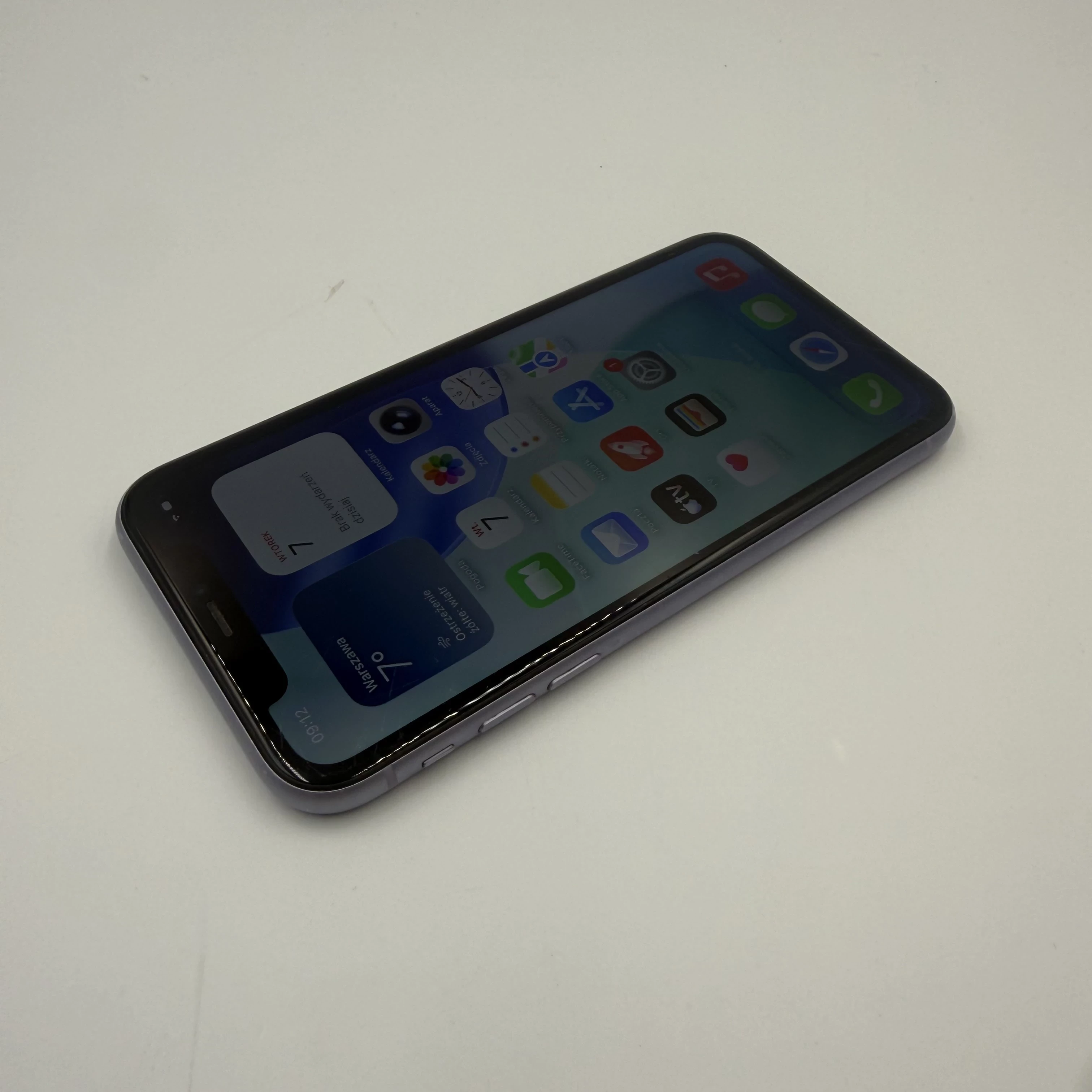 telefon-iphone-11-256gb-kon-bat80-stan-11323-2