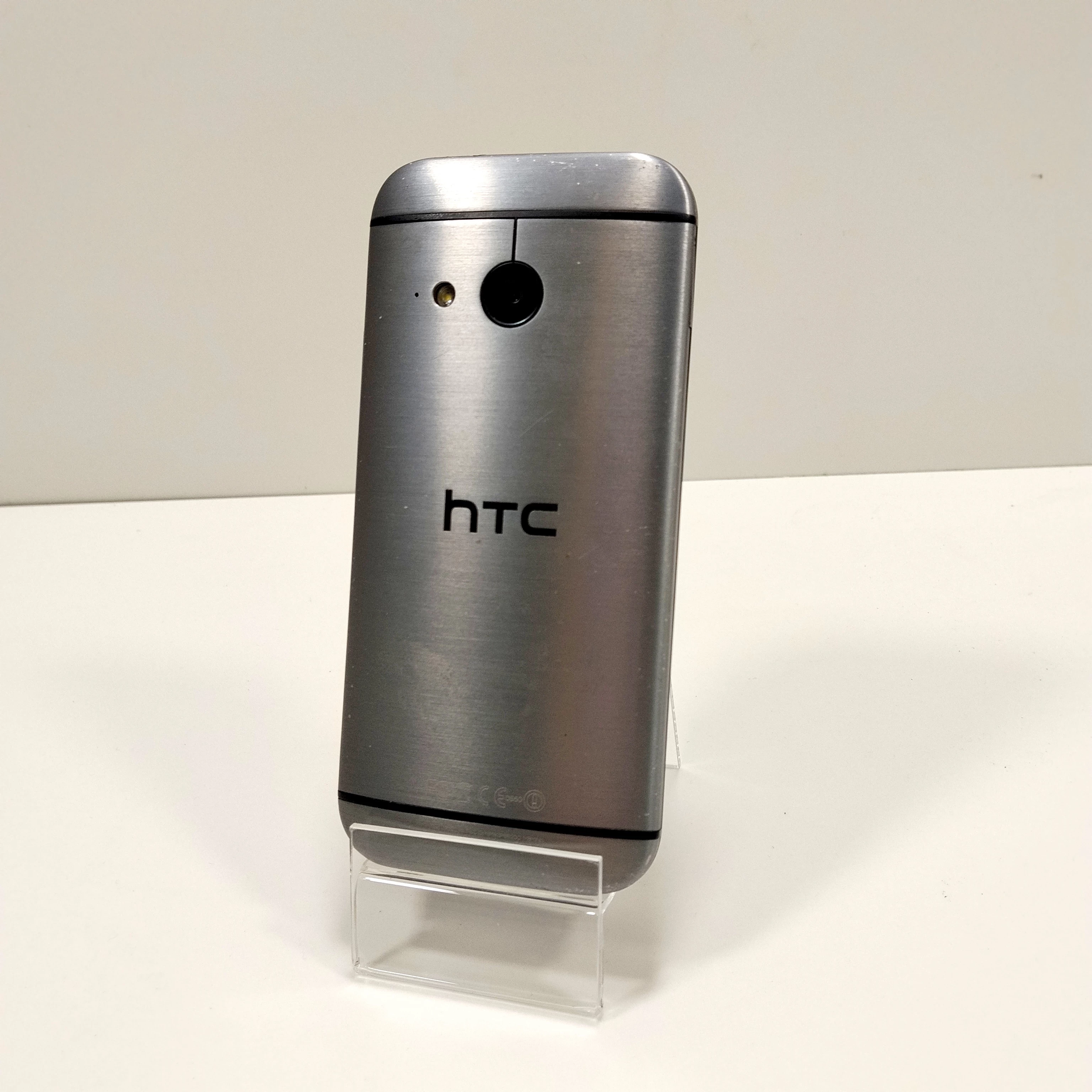 telefon-htc-one-mini-2-przekatna-ekranu-470