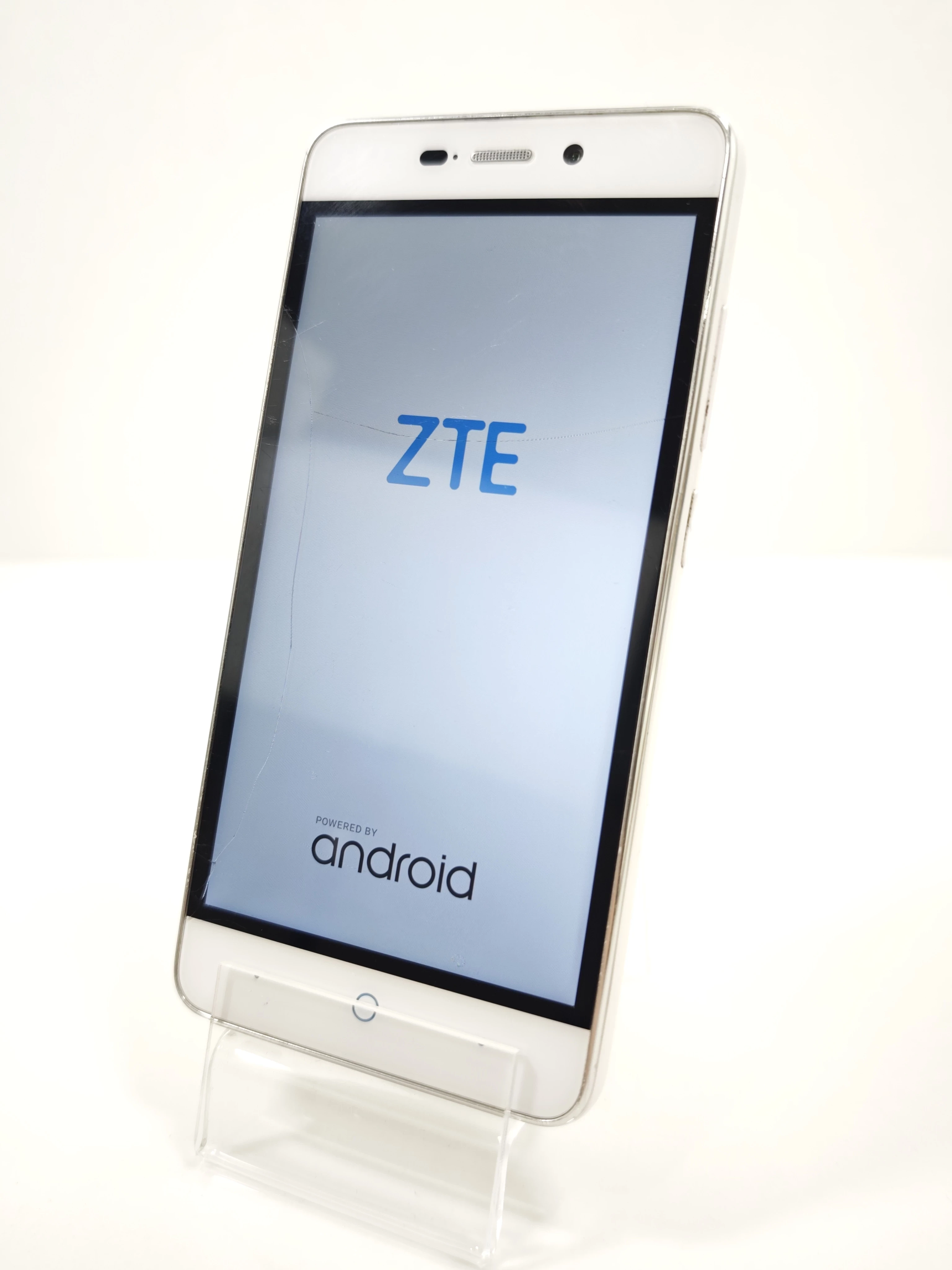 telefon-zte-blade-a452-stan-11323-2