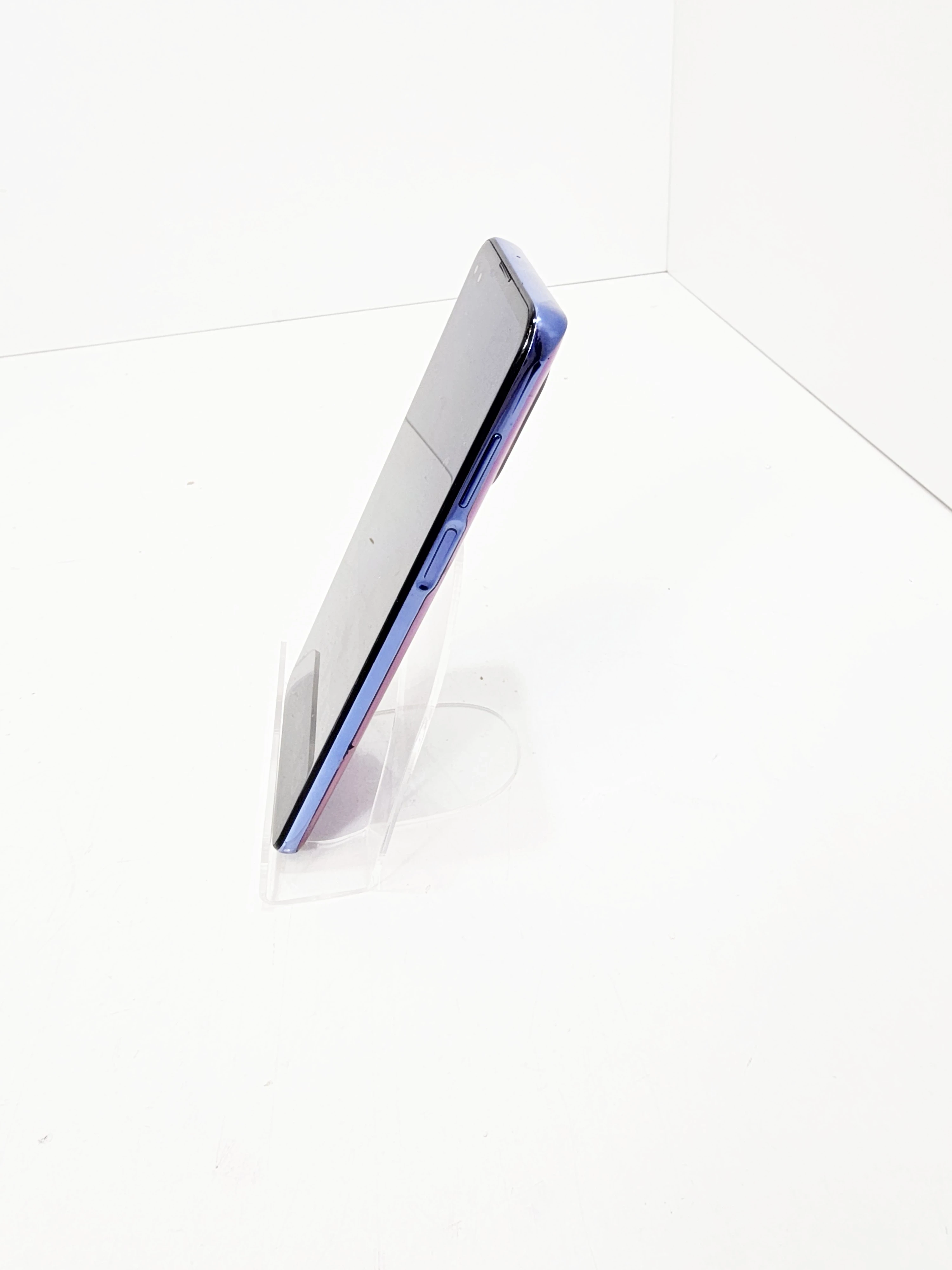 telefon-moto-g100-ean-gtin-840023211133