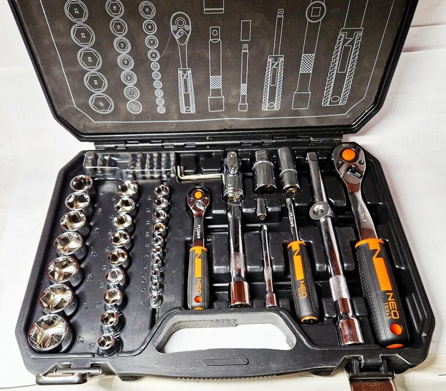 zestaw-kluczy-grzechtoak-neo-tools-73-el-wal-stan-11323-2