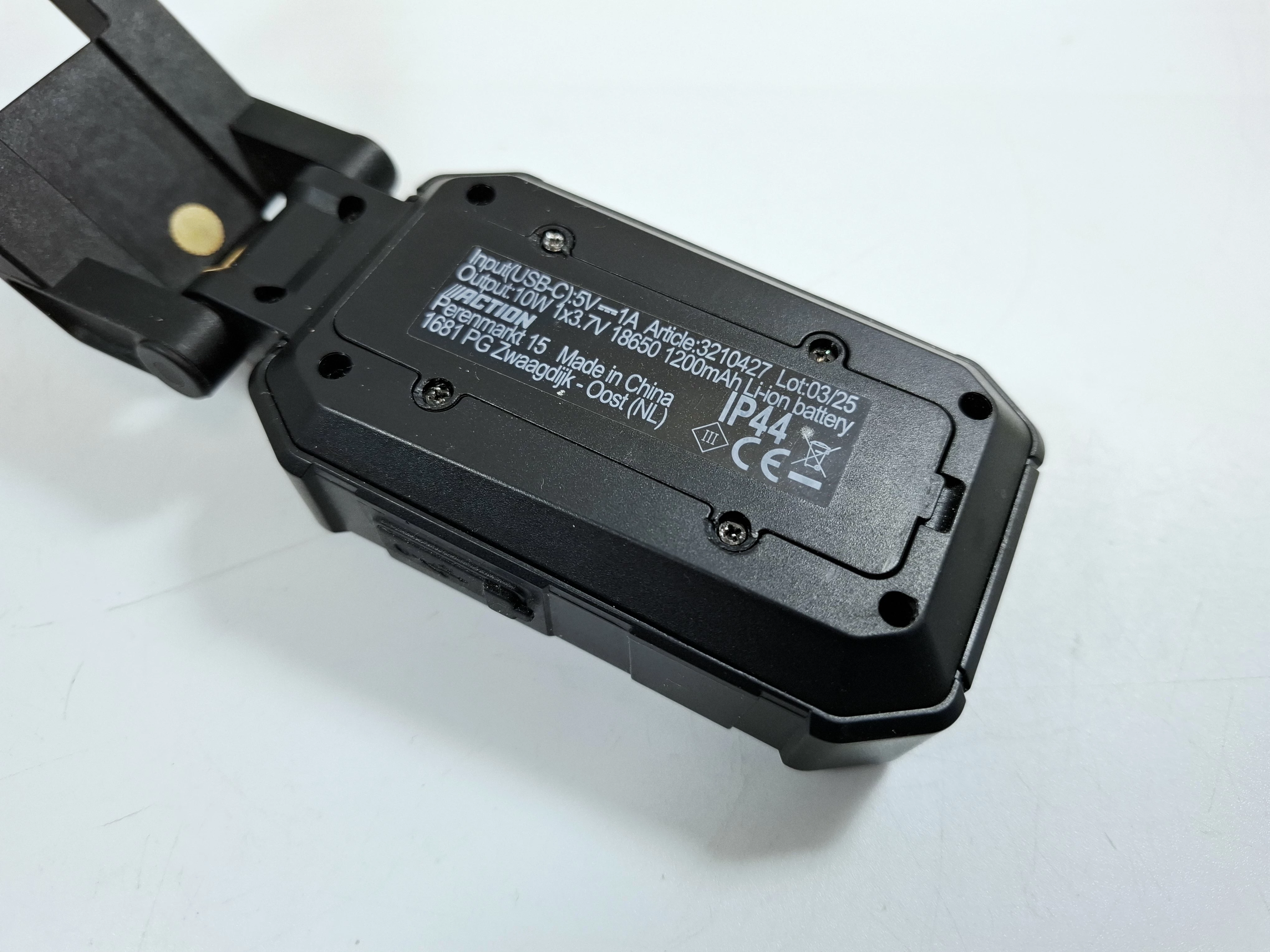 latarka-z-uchwytem-led-stan-11323-2