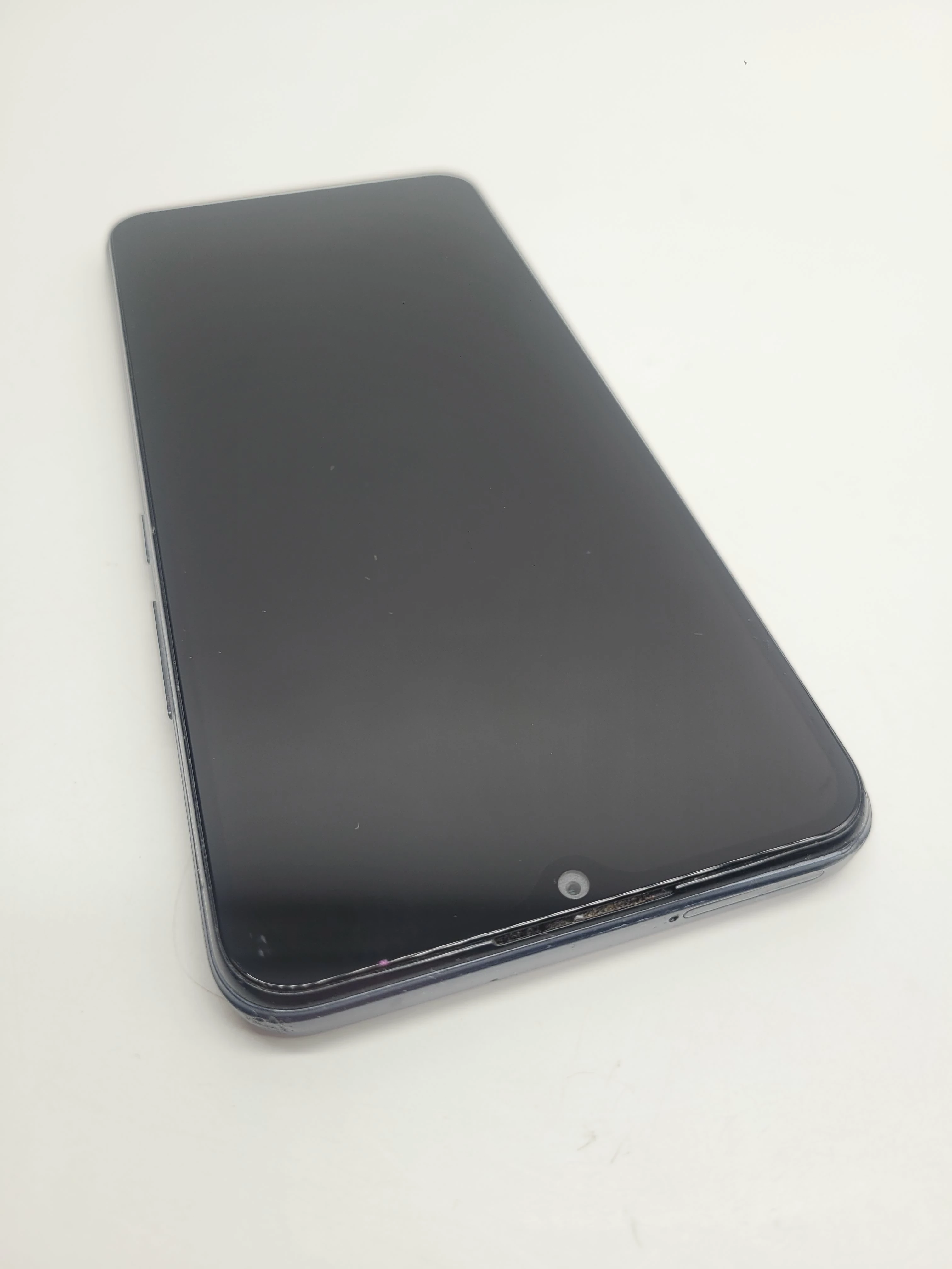 smartfon-vivo-y01-332gb-651-czarny-defekt-ekranu-ean-gtin-6935117844091