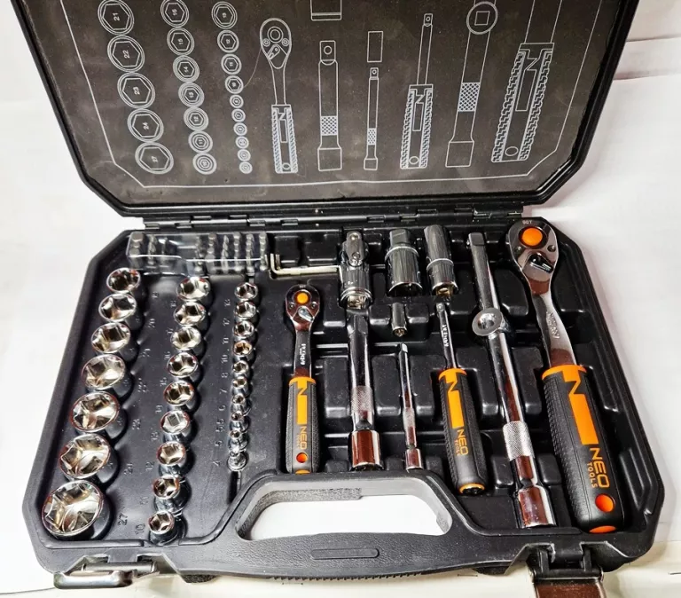 zestaw-kluczy-grzechtoak-neo-tools-73-el-wal-stan-11323-2