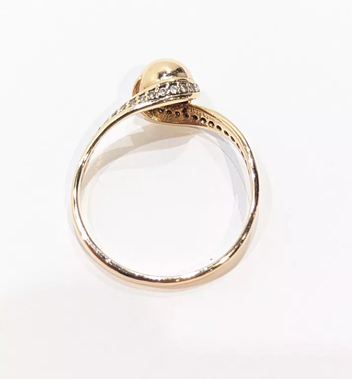 zloty-pierscionek-243-g-wykonczenie-15753-4