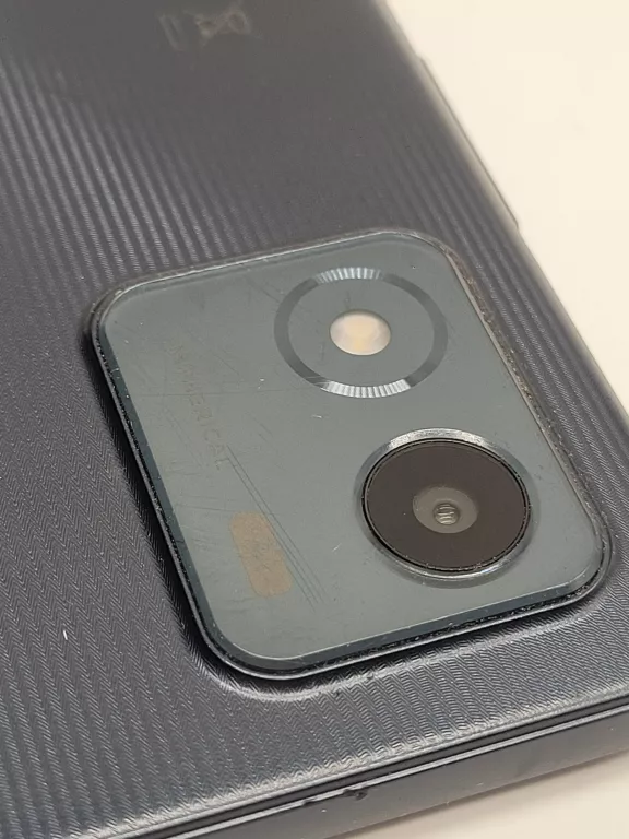 smartfon-vivo-y01-332gb-651-czarny-defekt-ekranu-wbudowana-pamiec-202869-214197