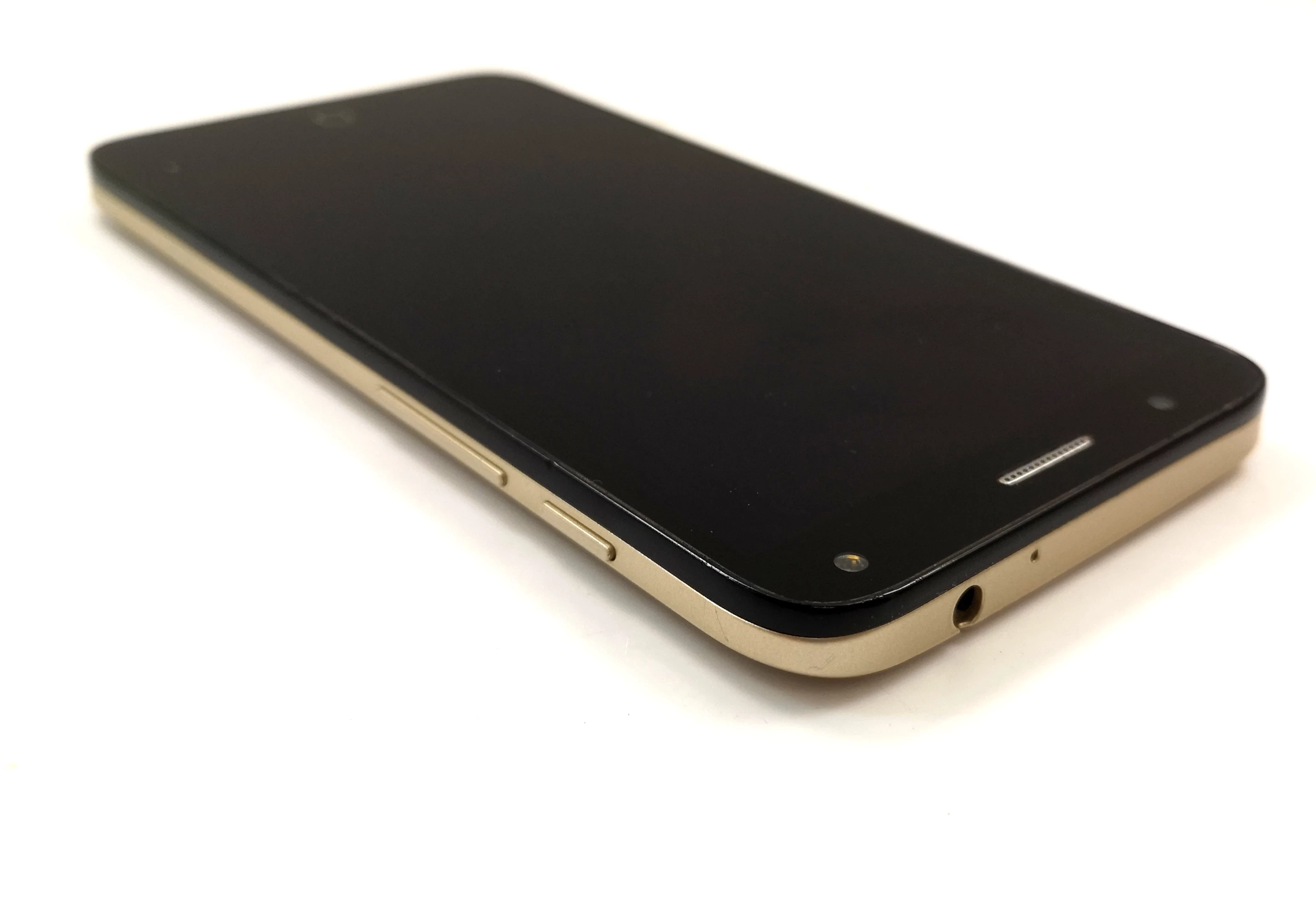 telefon-alcatel-pop-4-przekatna-ekranu-500