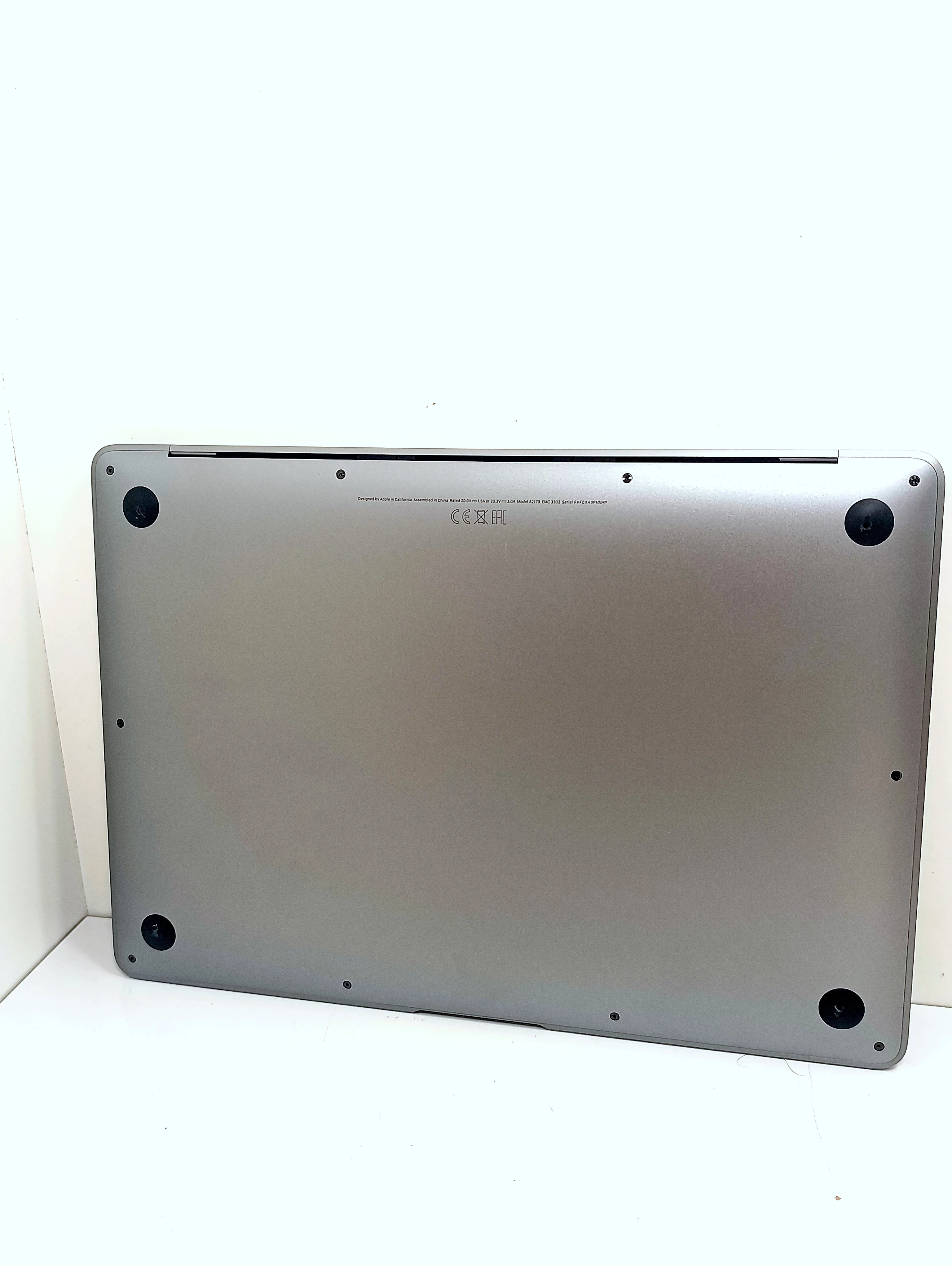 laptop-macbook-air-13-a2179-seria-procesora-4366-30