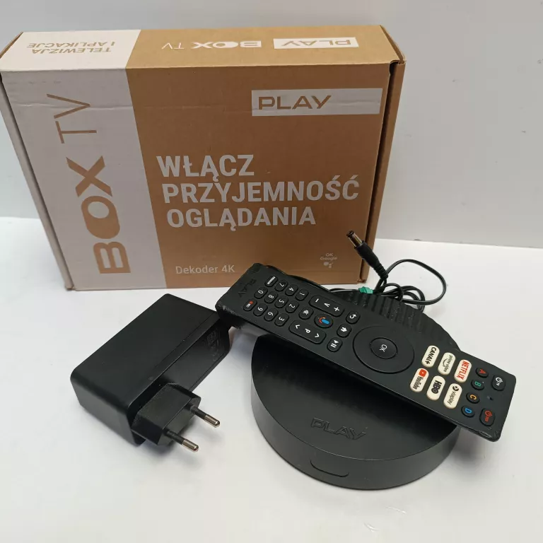 dekoder-play-box-tv-dv8990-t2c-osiedle-teatralne-3u15-krakow