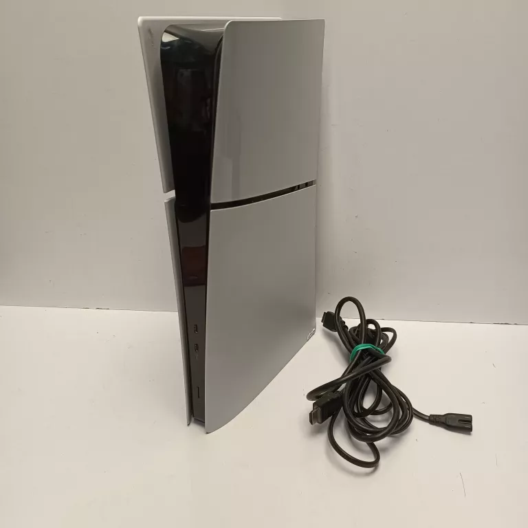 konsola-sony-playstation-5-cfi-2016-osiedle-teatralne-3u15-krakow