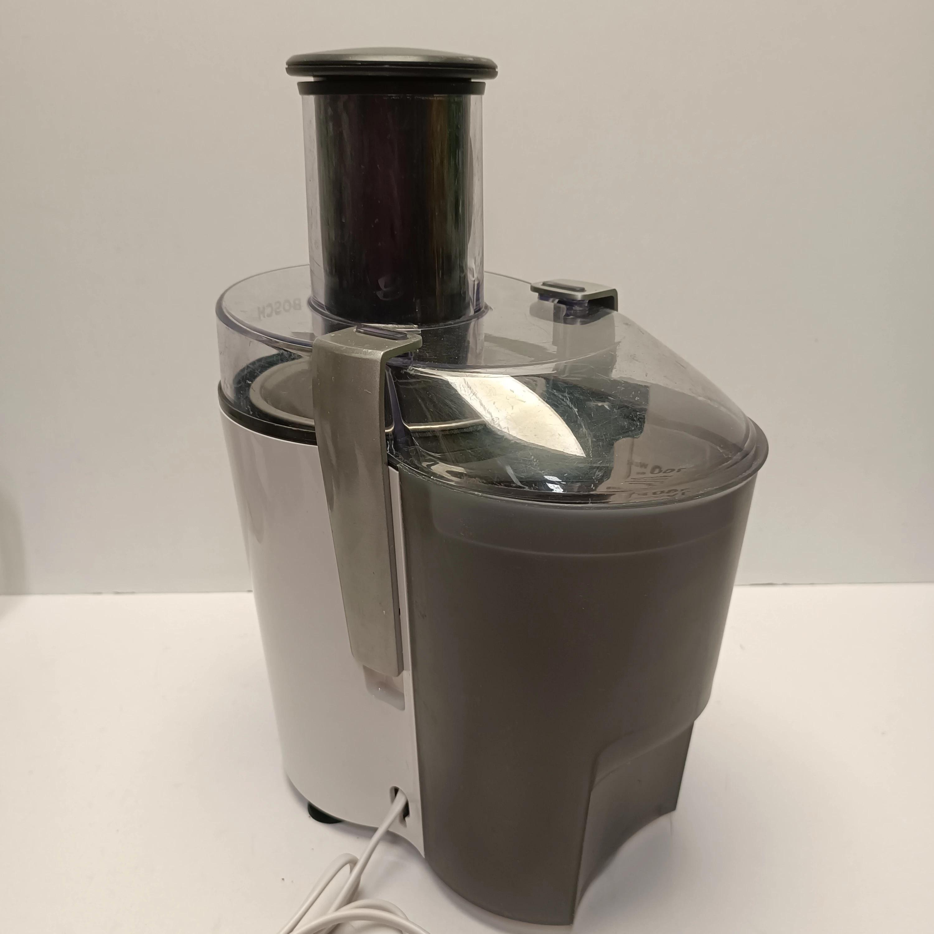 sokowirowka-bosch-mes25a0-bialy-700-w-funkcje-203569-512