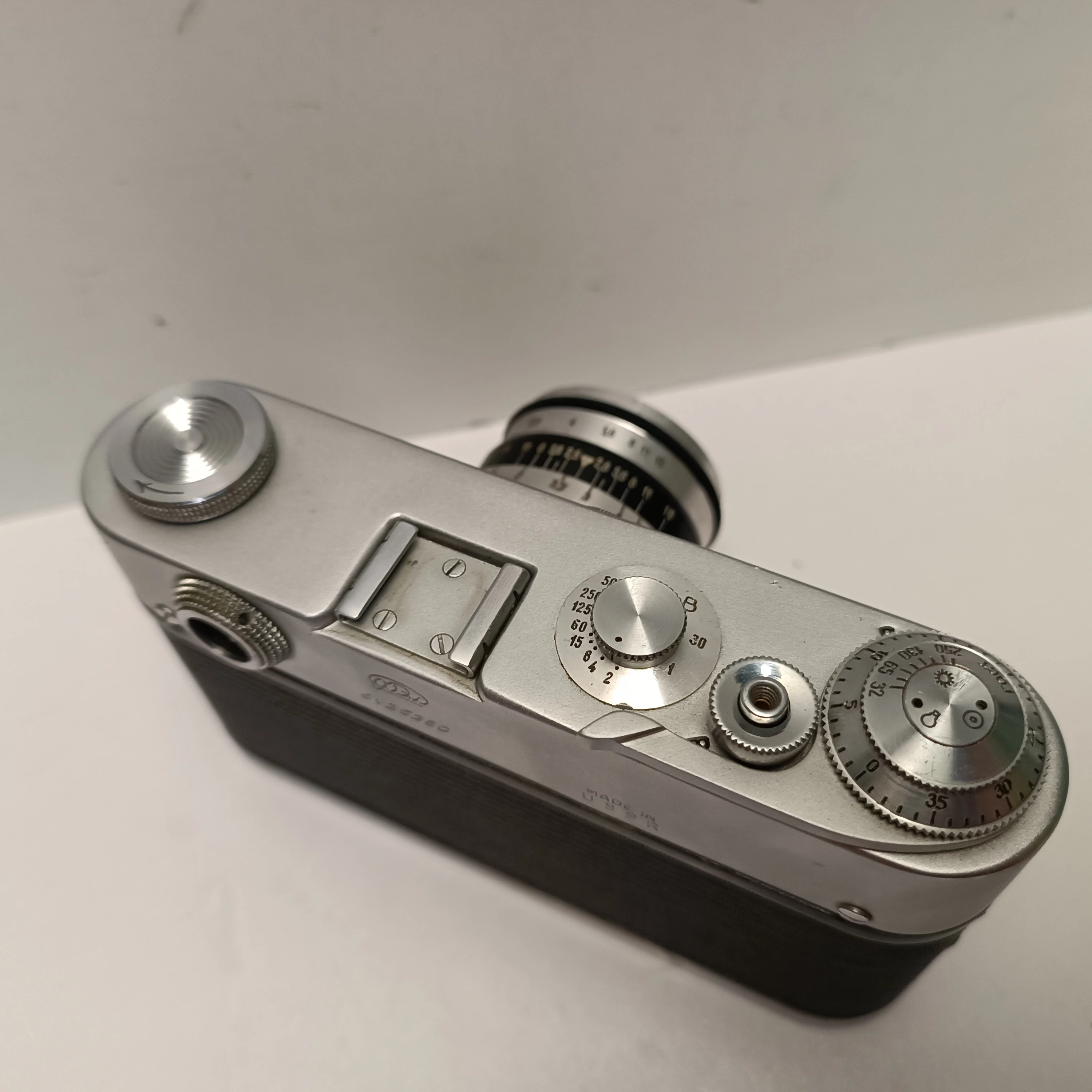 analogowy-aparat-fotograficzny-fed-3-prl-osiedle-teatralne-3u15-krakow