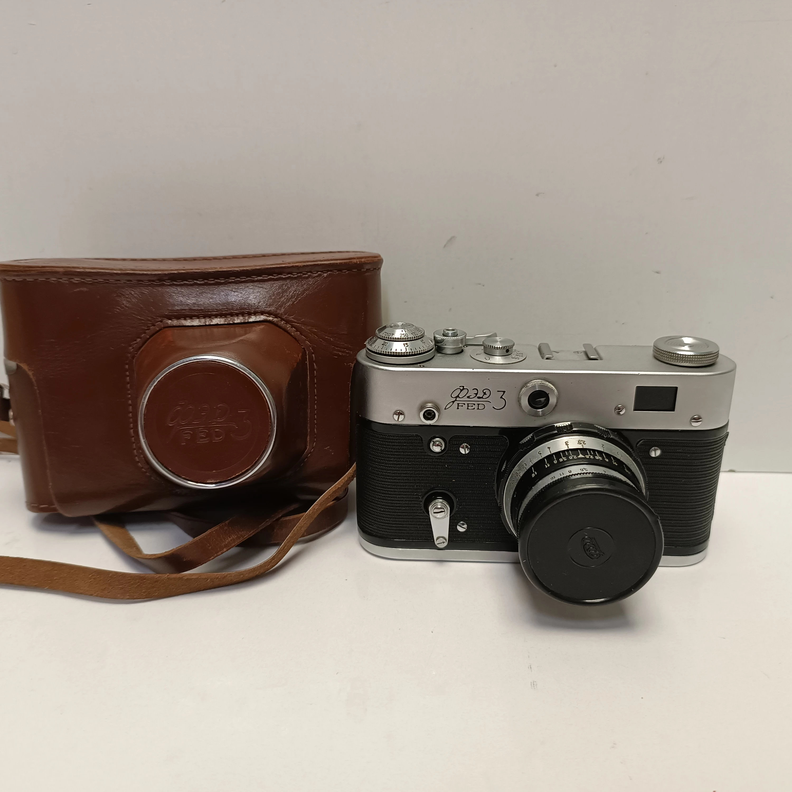 analogowy-aparat-fotograficzny-fed-3-prl-osiedle-teatralne-3u15-krakow