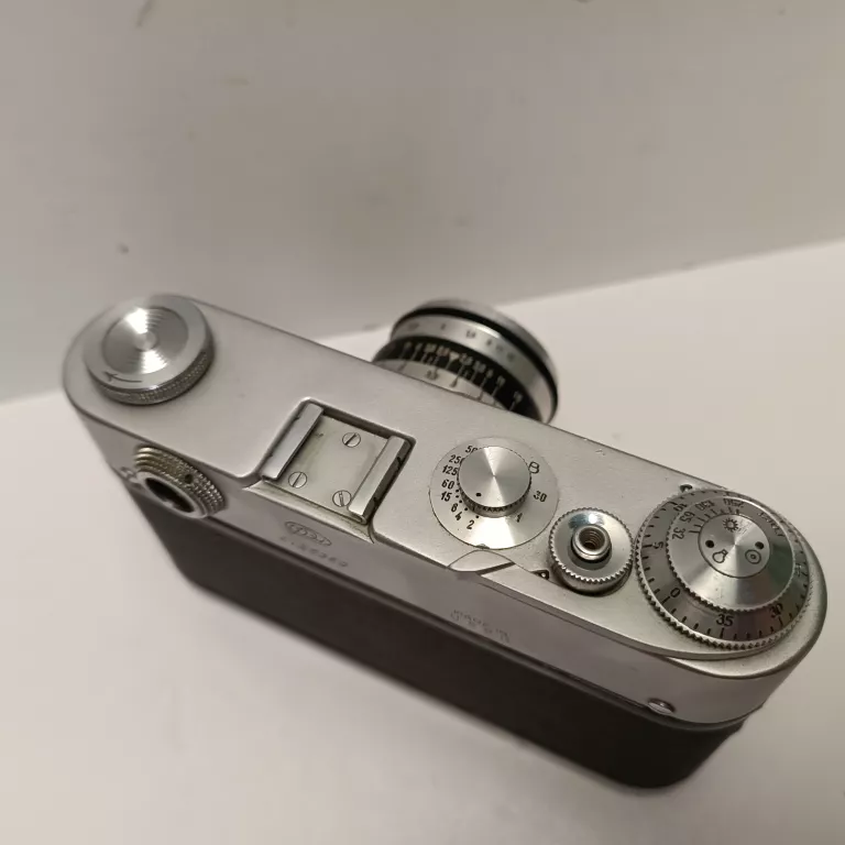 analogowy-aparat-fotograficzny-fed-3-prl-osiedle-teatralne-3u15-krakow