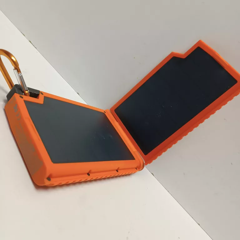 xtorm-xr105-solar-supercharger-10000-mah-kod-producenta-xxr105