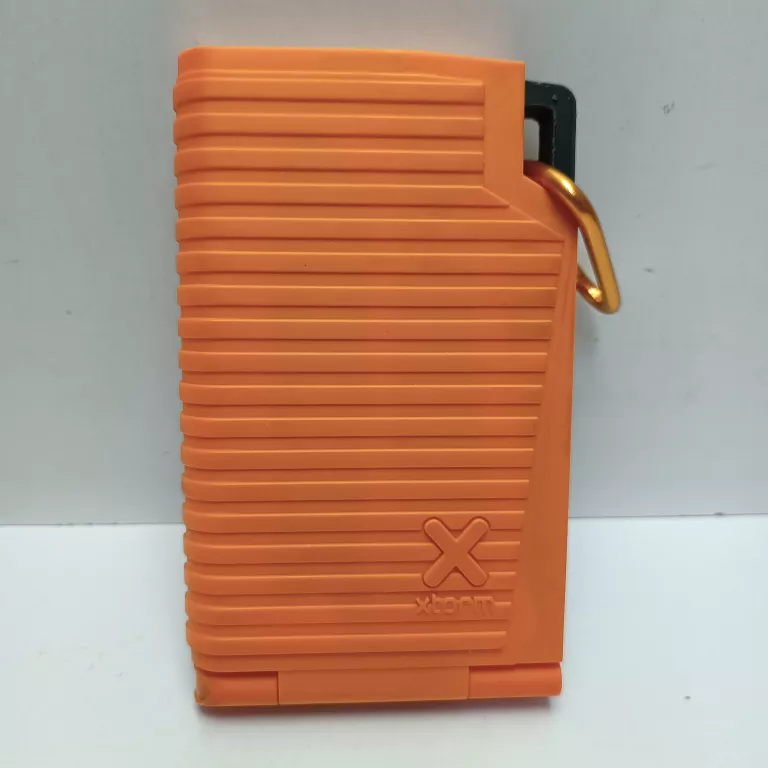 xtorm-xr105-solar-supercharger-10000-mah-osiedle-teatralne-3u15-krakow